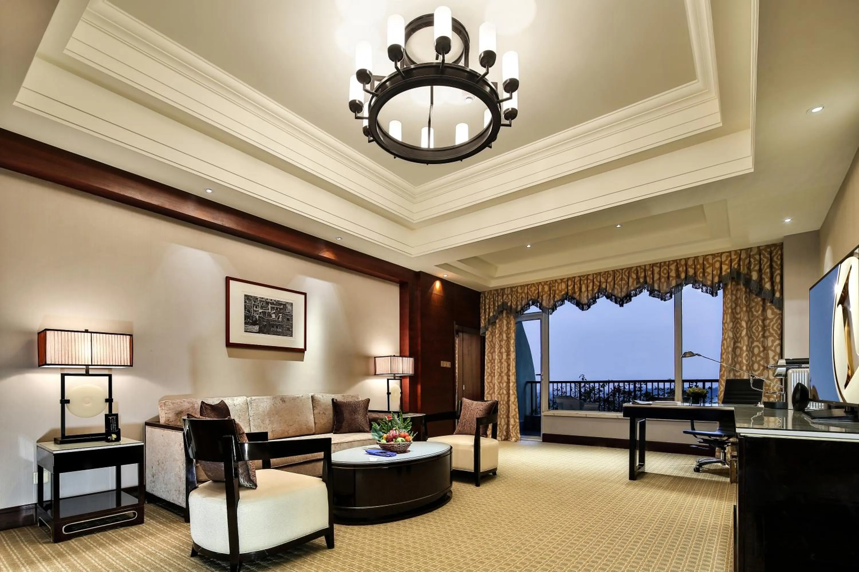 Living room in InterContinental Sancha Lake by IHG