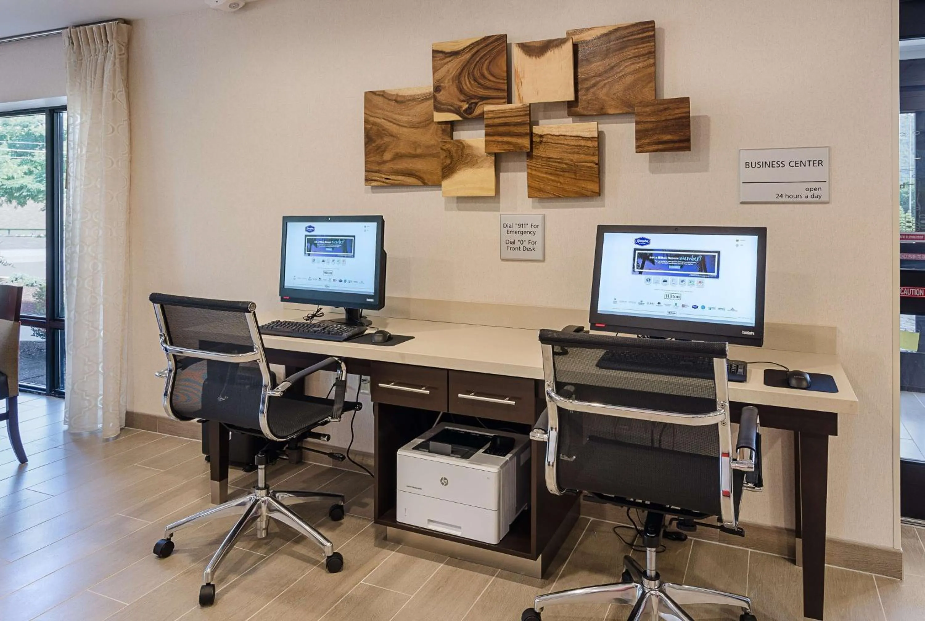 Business facilities in Hampton Inn Covington VA