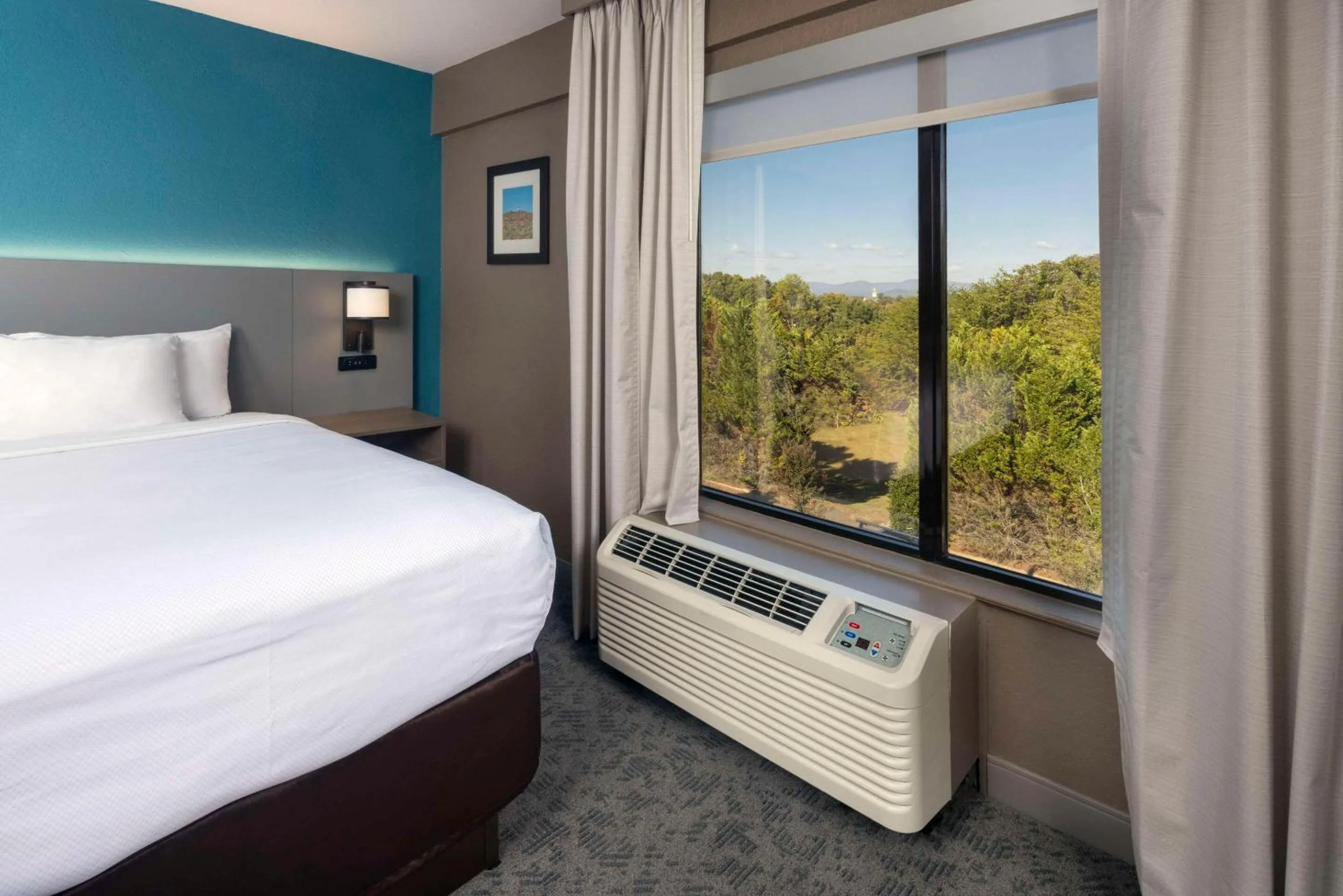 Bedroom, Bed in Comfort Inn & Suites Dahlonega University Area