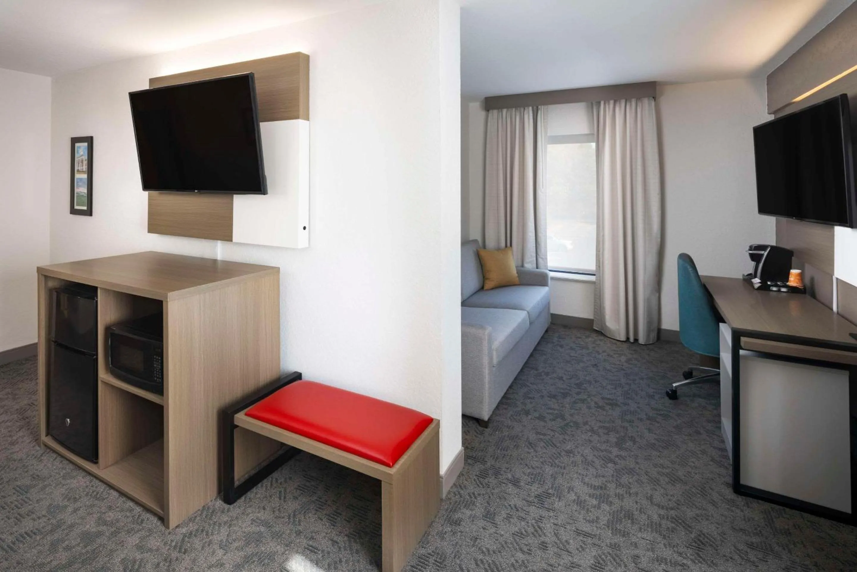 Bedroom in Comfort Inn & Suites Dahlonega University Area