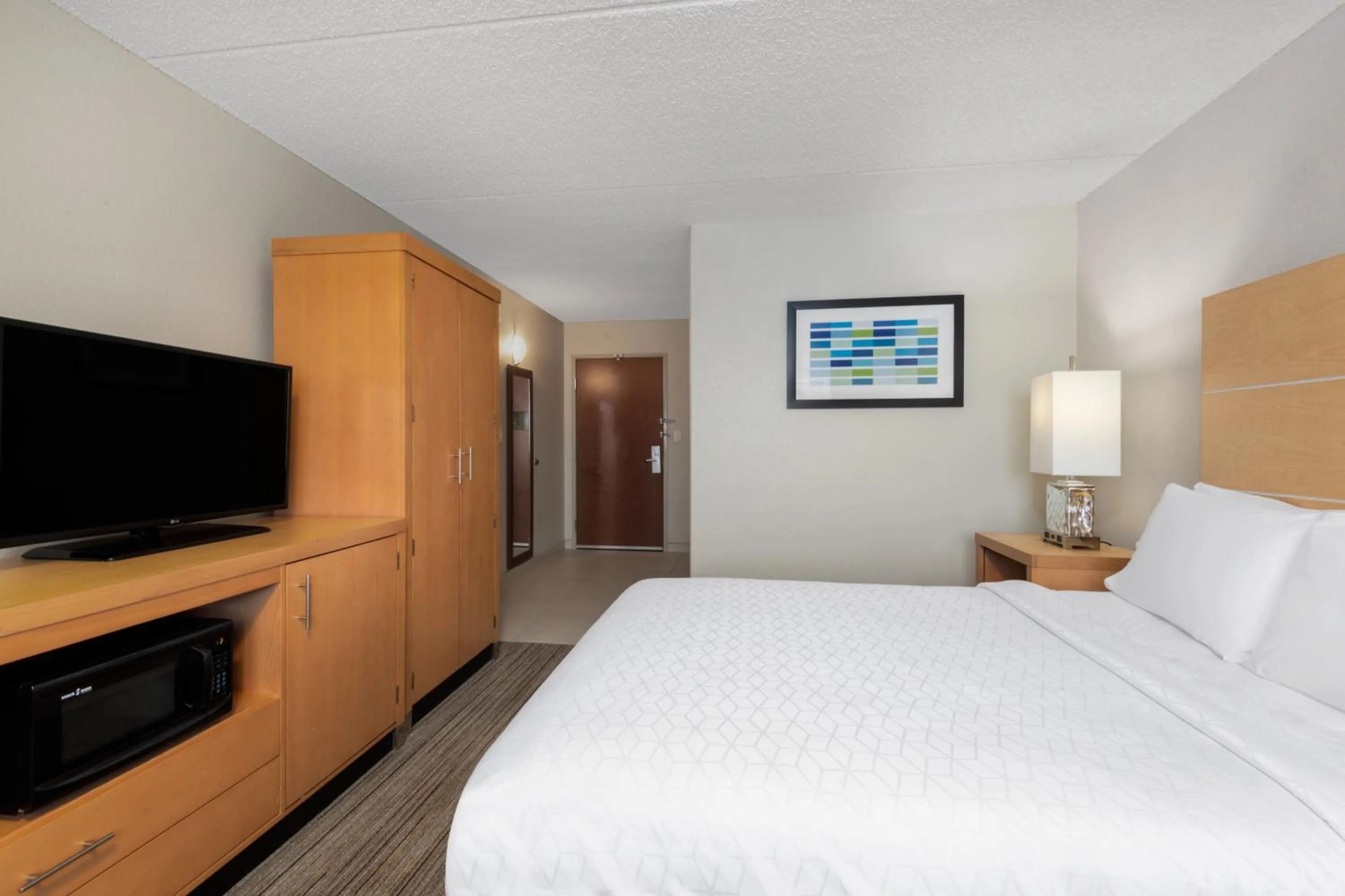 Photo of the whole room, Bed in Holiday Inn Express & Suites Wheat Ridge-Denver West by IHG