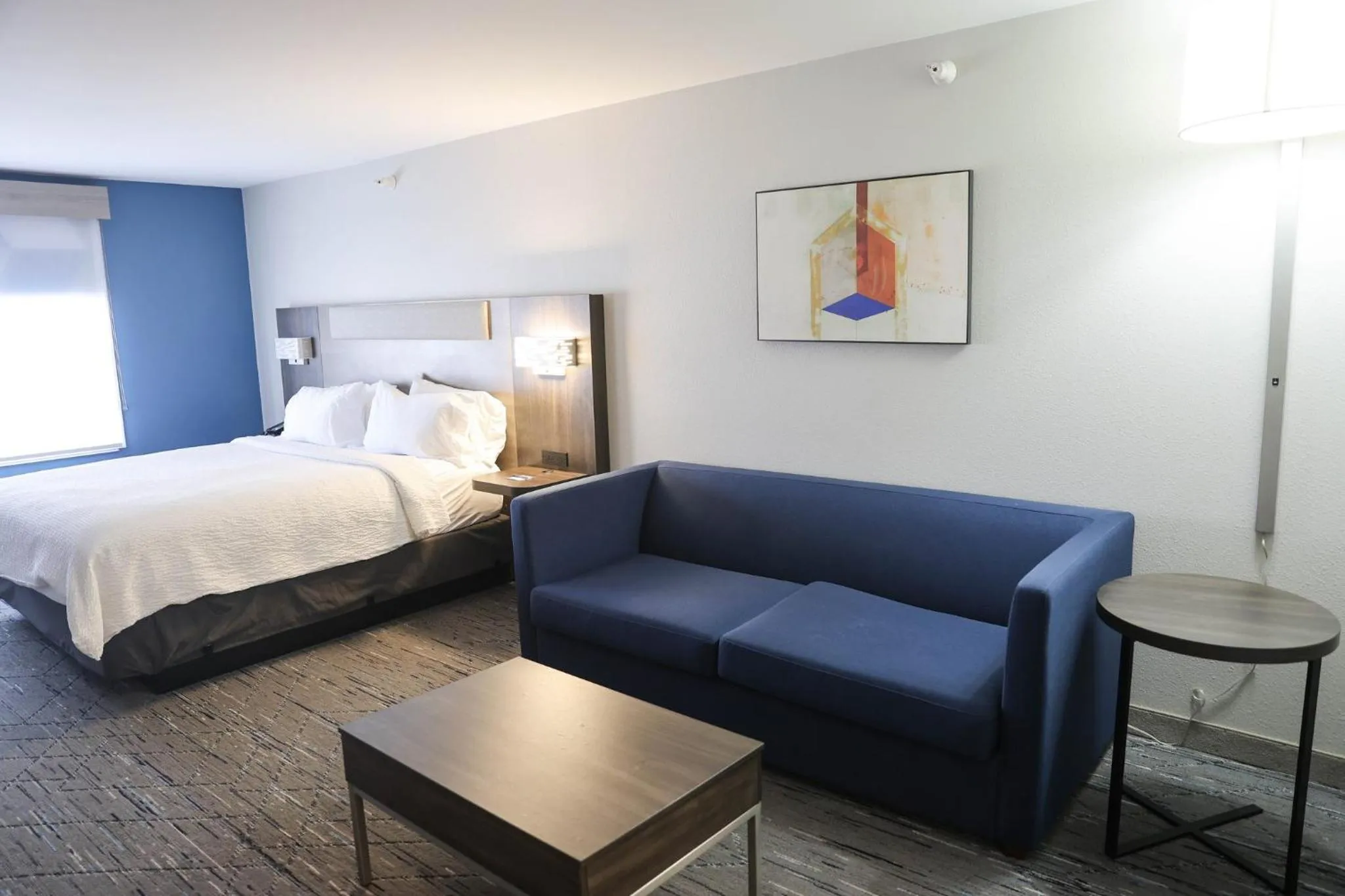 Photo of the whole room, Bed in Holiday Inn Express & Suites Douglas by IHG