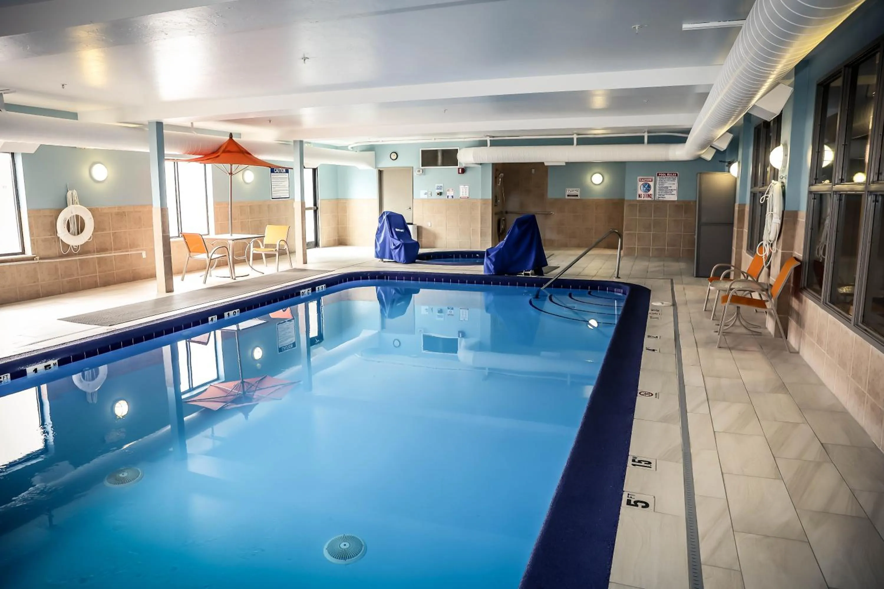 Swimming pool in Holiday Inn Express & Suites Douglas by IHG