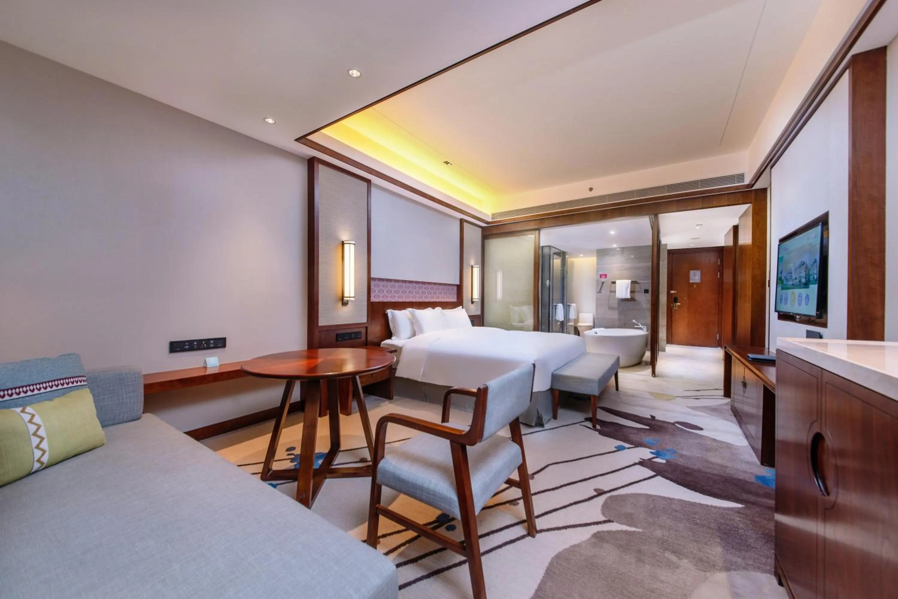 Photo of the whole room, Bed in Howard Johnson Neodalle Resort Zhangjiajie