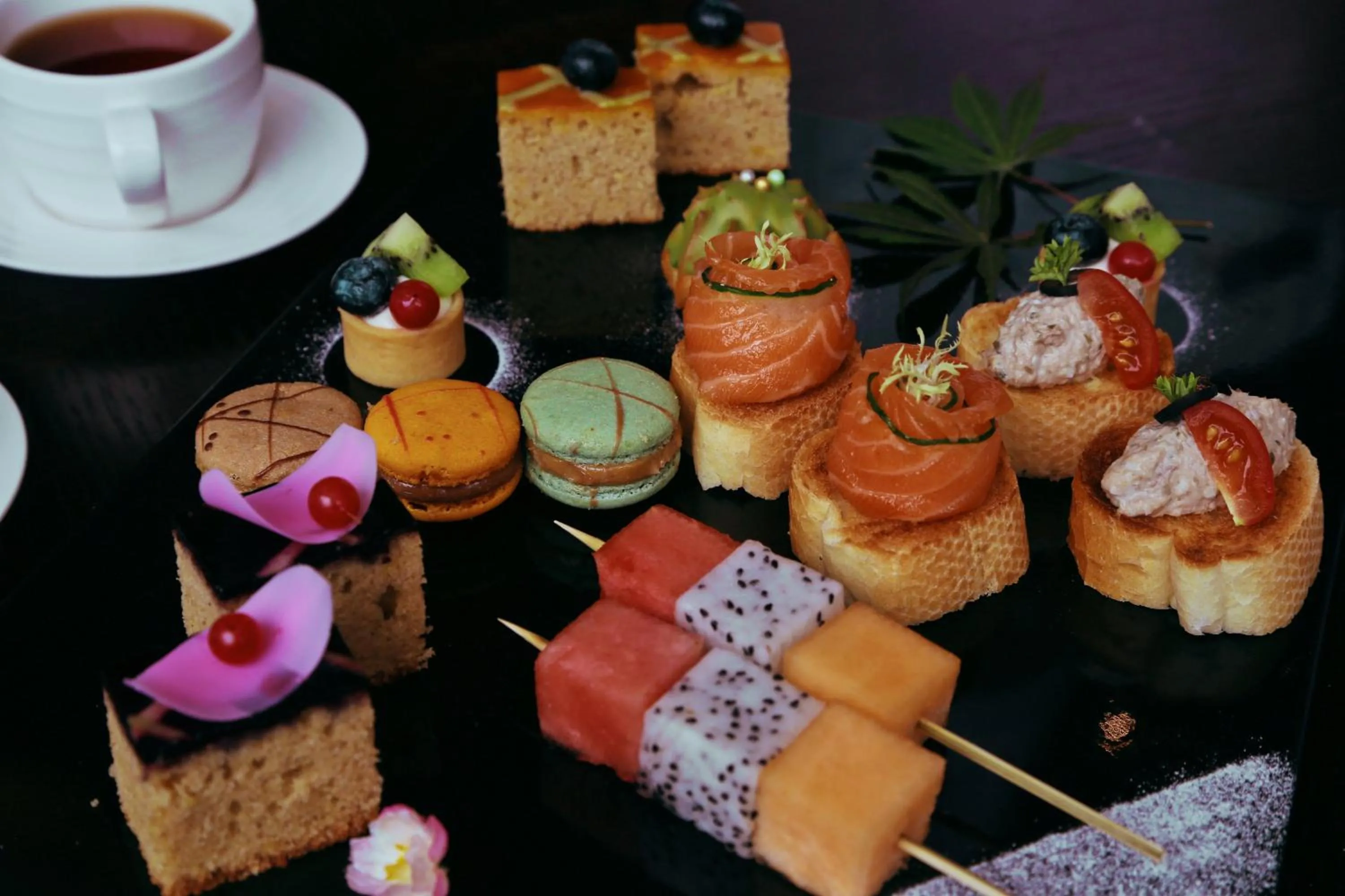 Lounge or bar in Howard Johnson Neodalle Resort Zhangjiajie