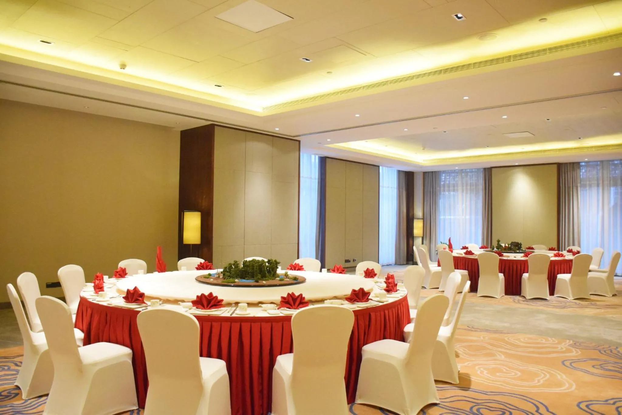 Restaurant/places to eat in Howard Johnson Neodalle Resort Zhangjiajie