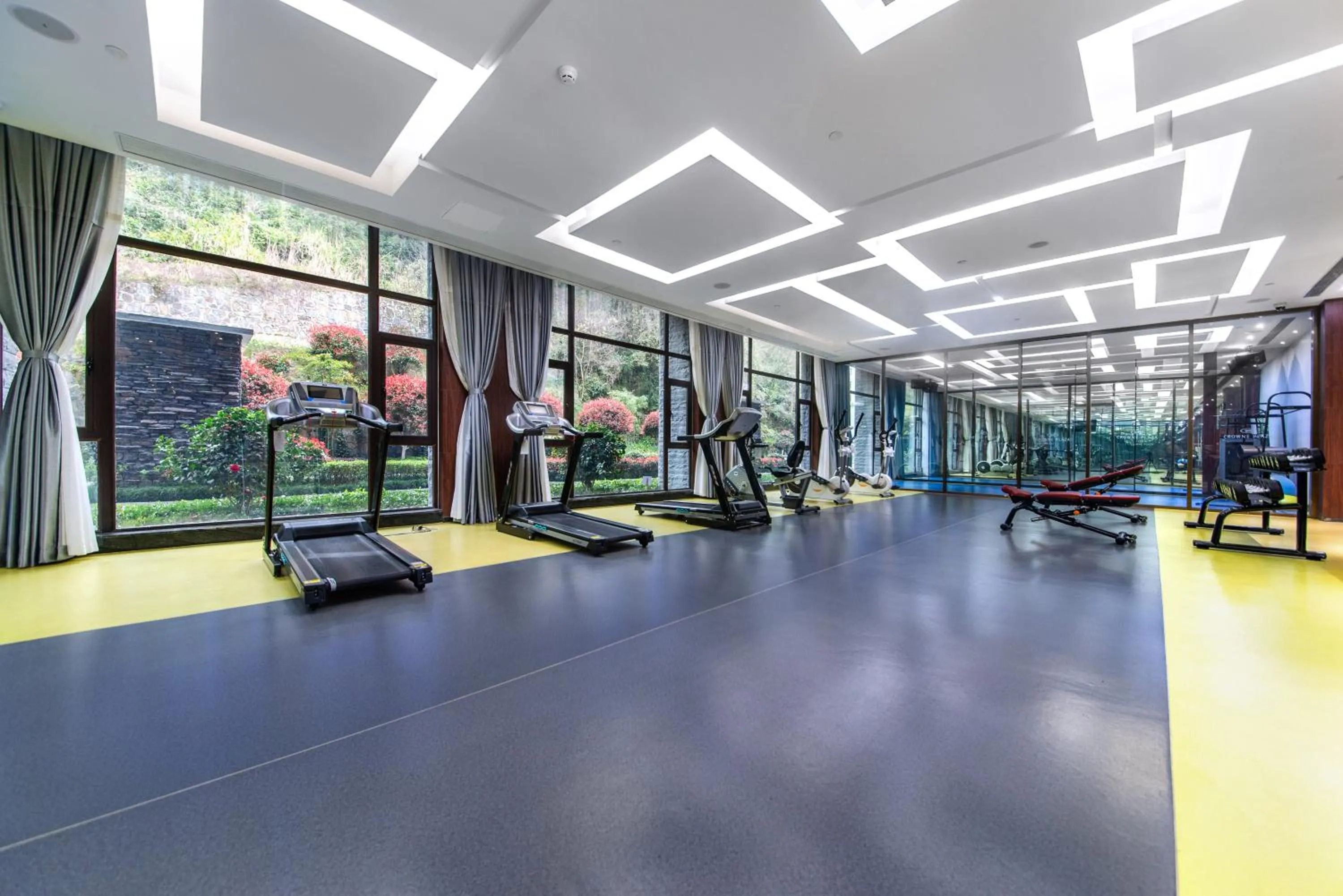 Fitness centre/facilities in Howard Johnson Neodalle Resort Zhangjiajie