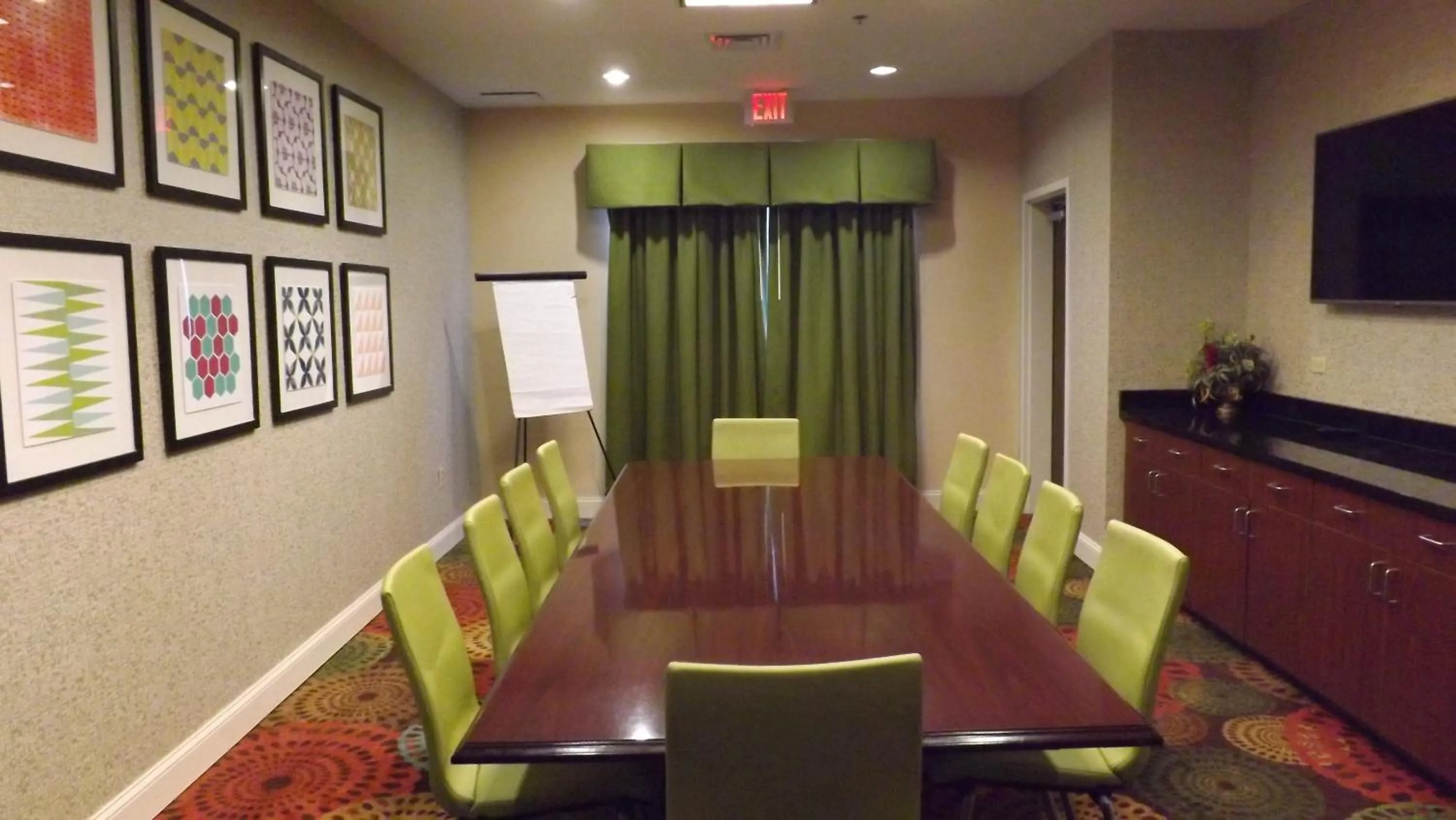 Meeting/conference room in Holiday Inn Express & Suites Dyersburg by IHG