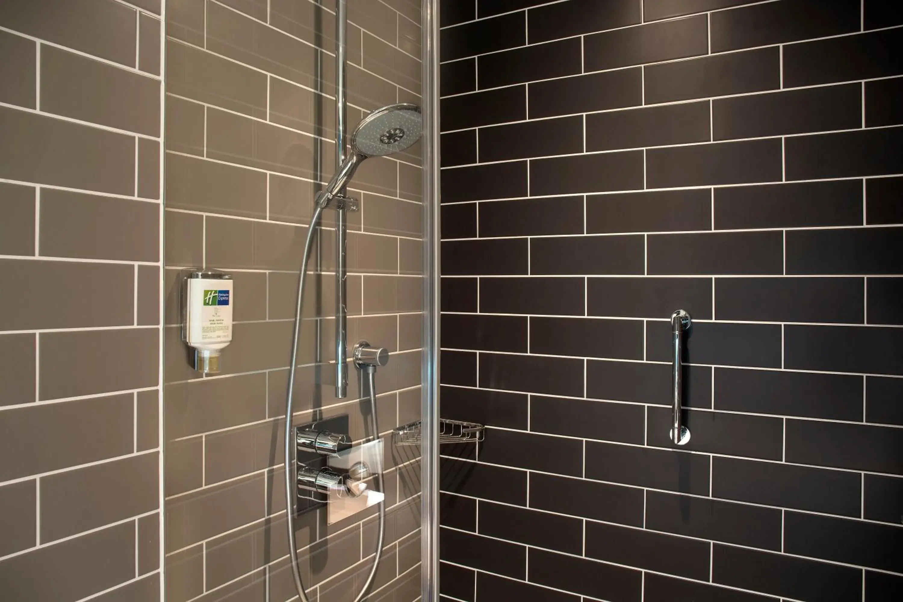 Standard Room with Two Single Beds in Holiday Inn Express Karlsruhe - City Park by IHG Standard Room with Two Single Beds in Holiday Inn Express Karlsruhe - City Park by IHG