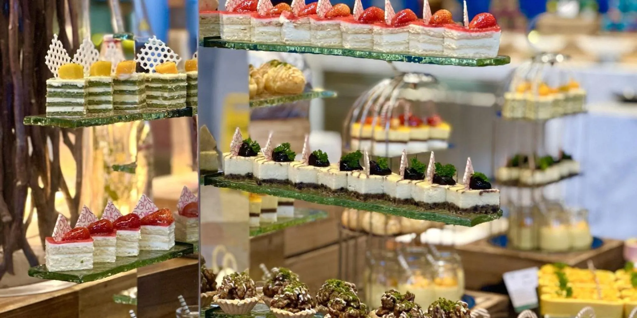 Restaurant/places to eat in Holiday Inn Haikou West Coast by IHG