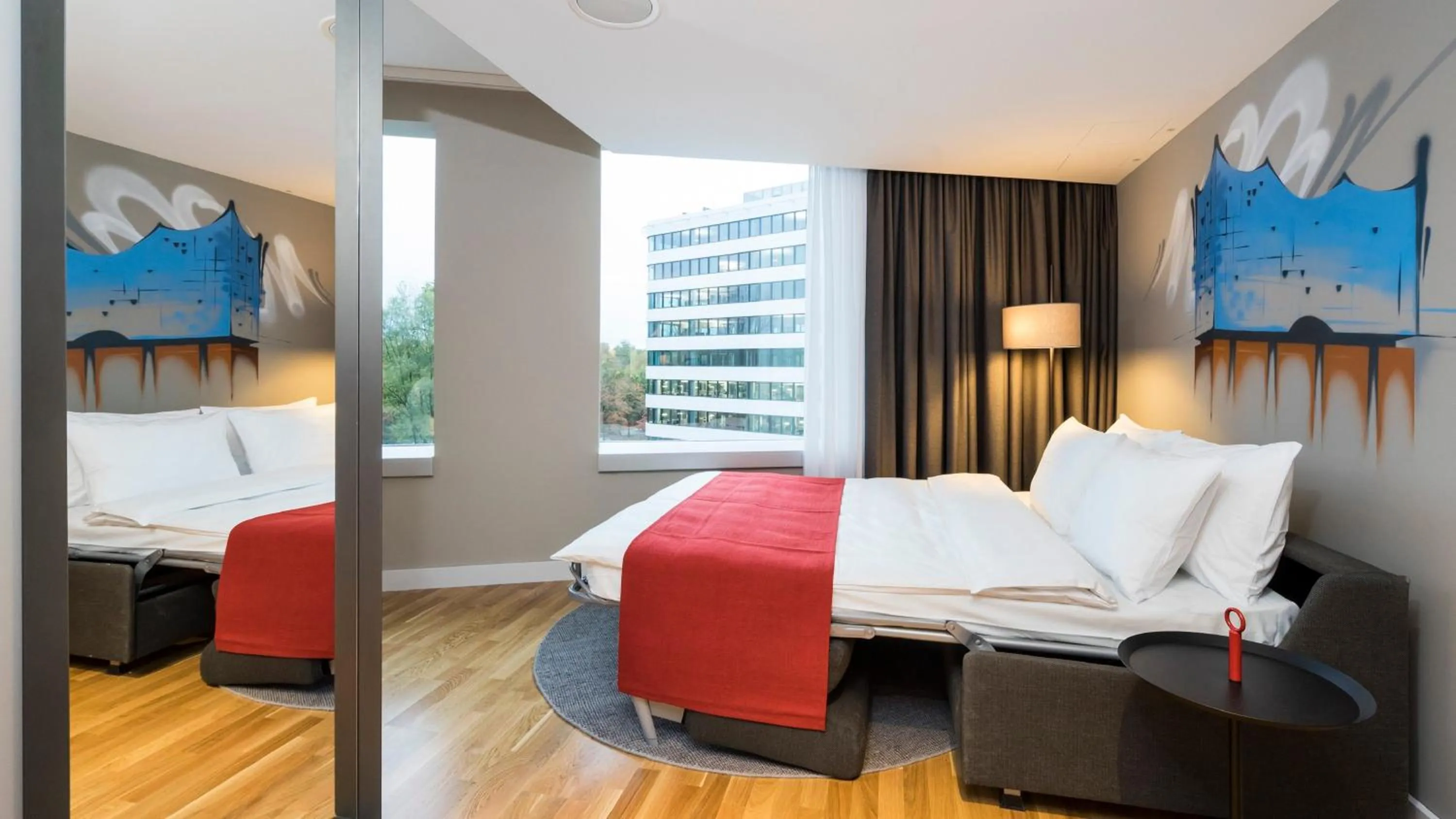 Photo of the whole room, Bed in Holiday Inn Hamburg - City Nord by IHG