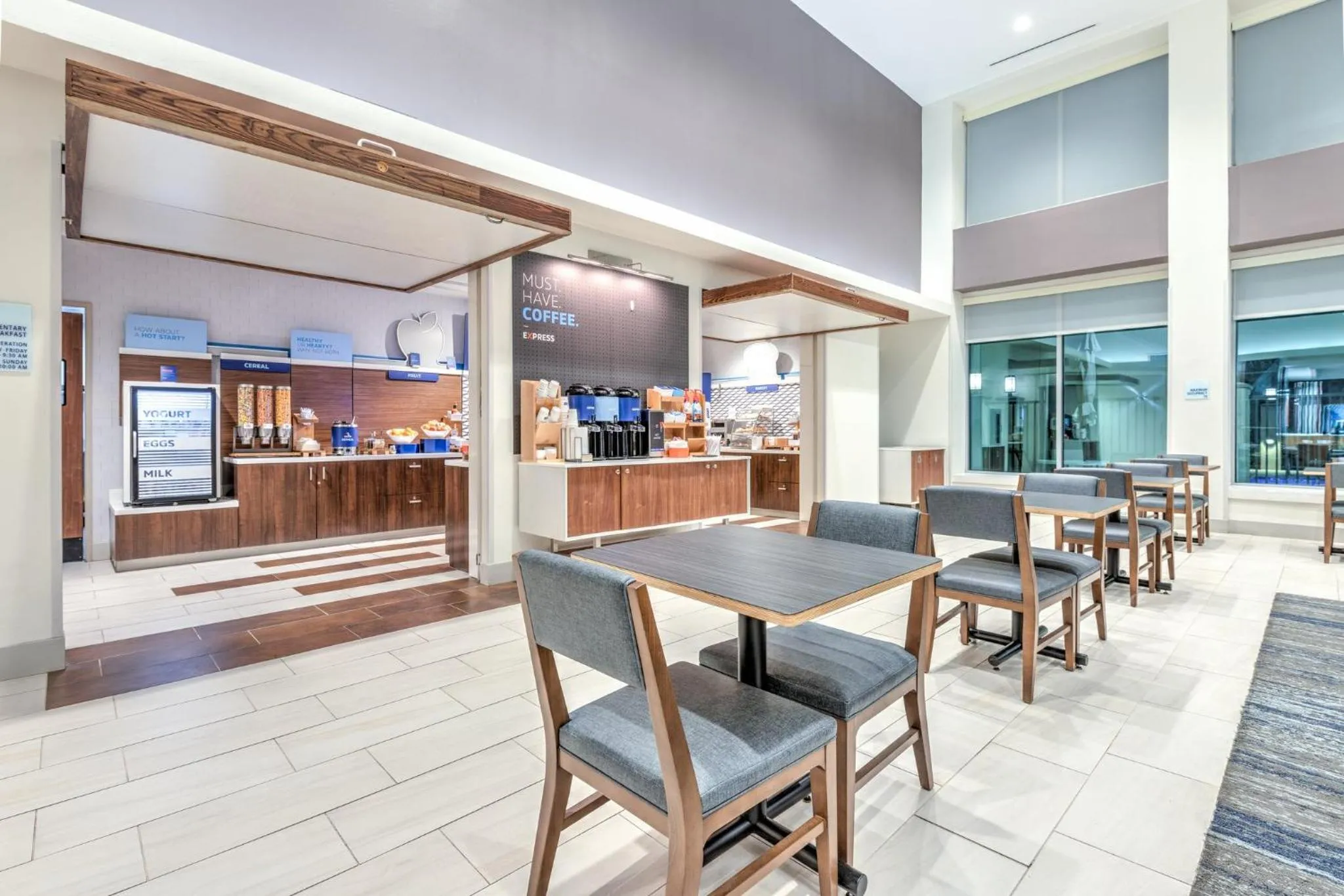 Breakfast in Holiday Inn Express & Suites Houston S - Medical Ctr Area by IHG