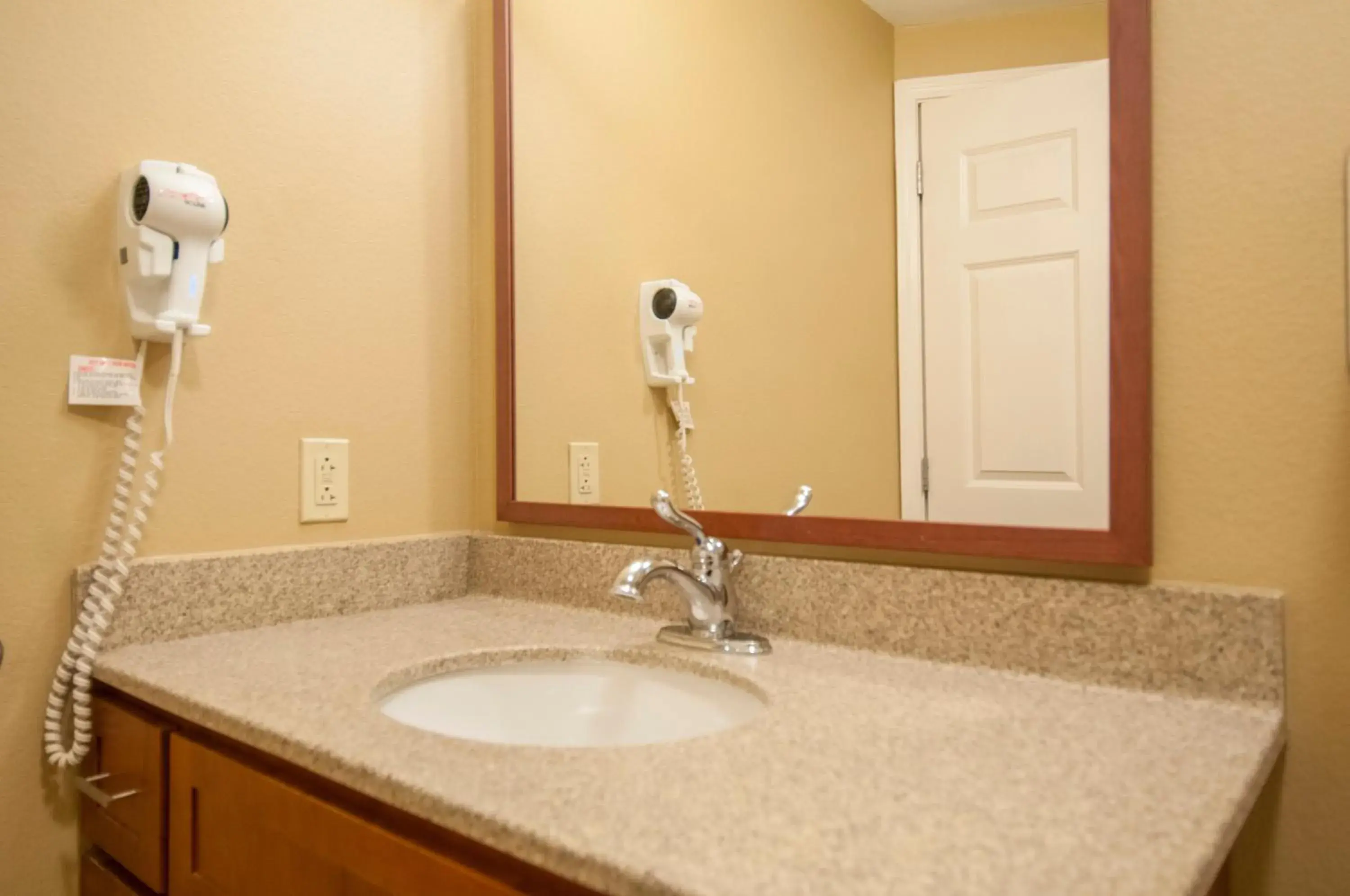 King Studio Suite in Candlewood Suites Flowood, MS by IHG King Studio Suite in Candlewood Suites Flowood, MS by IHG