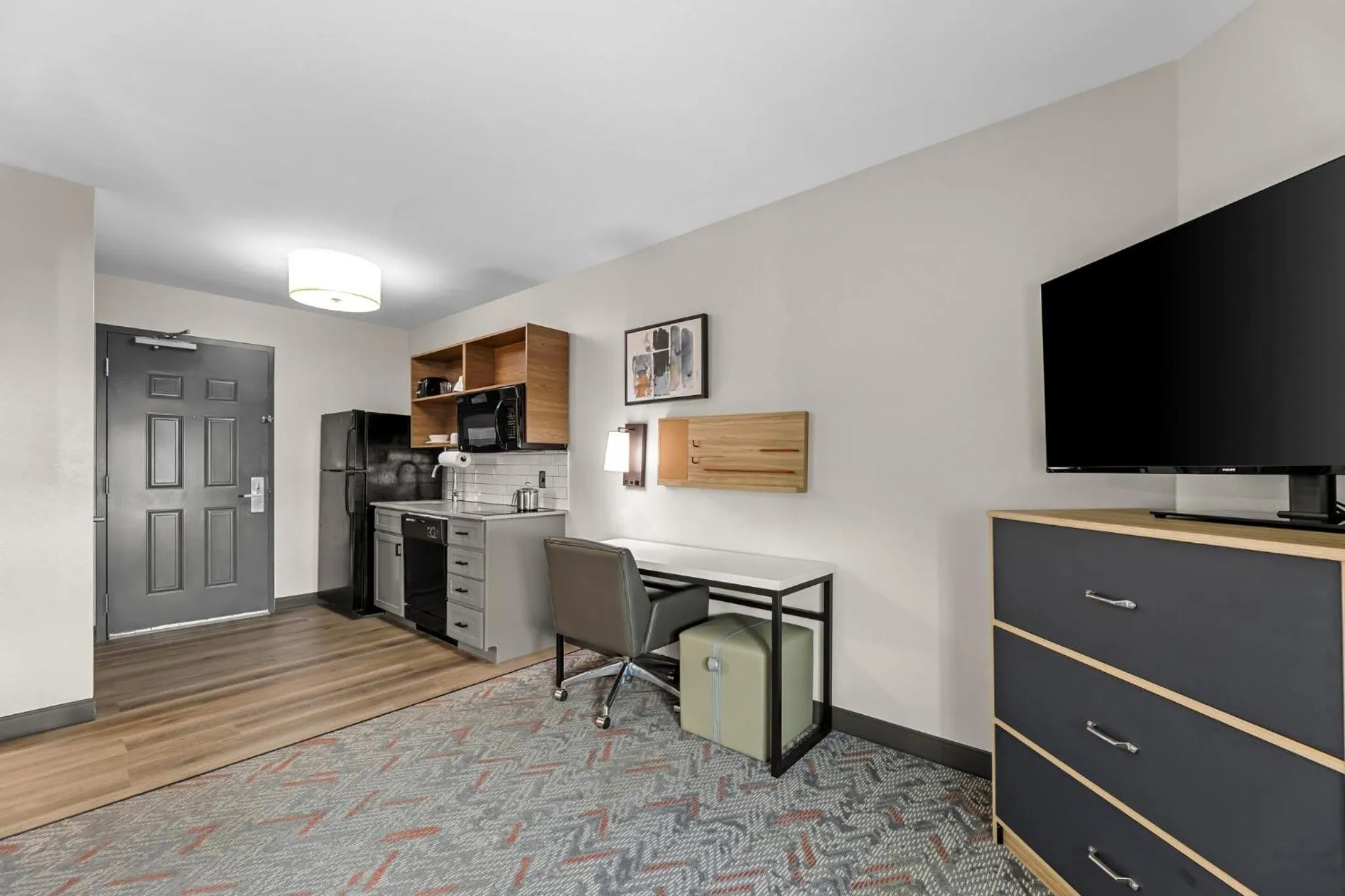 Photo of the whole room in Candlewood Suites Flowood, MS by IHG