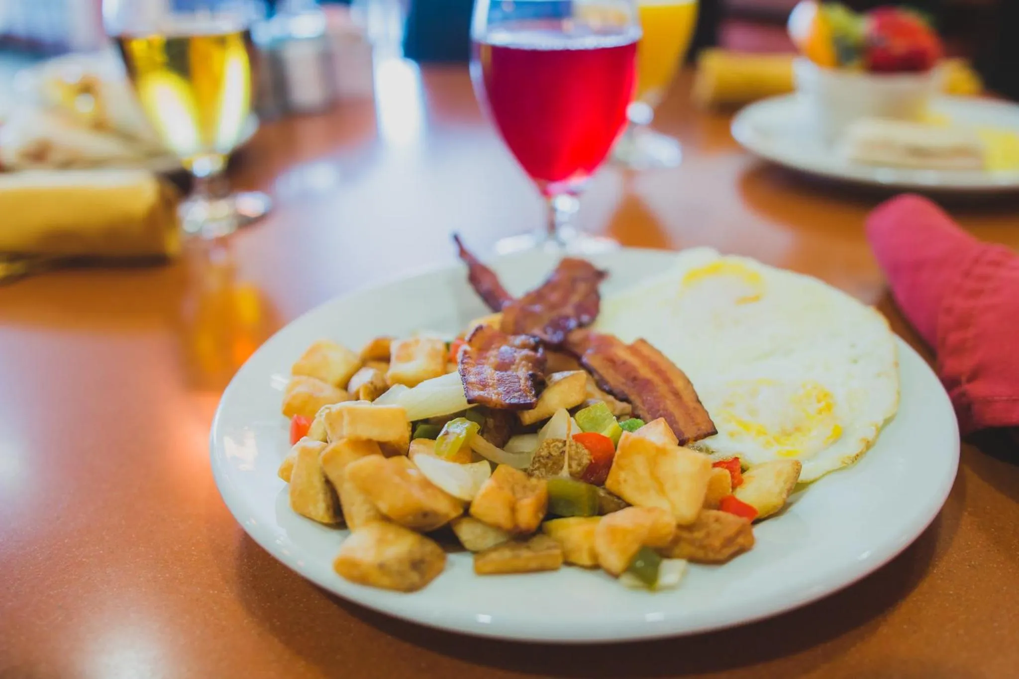 Restaurant/places to eat in Holiday Inn Jackson NW - Airport Road by IHG