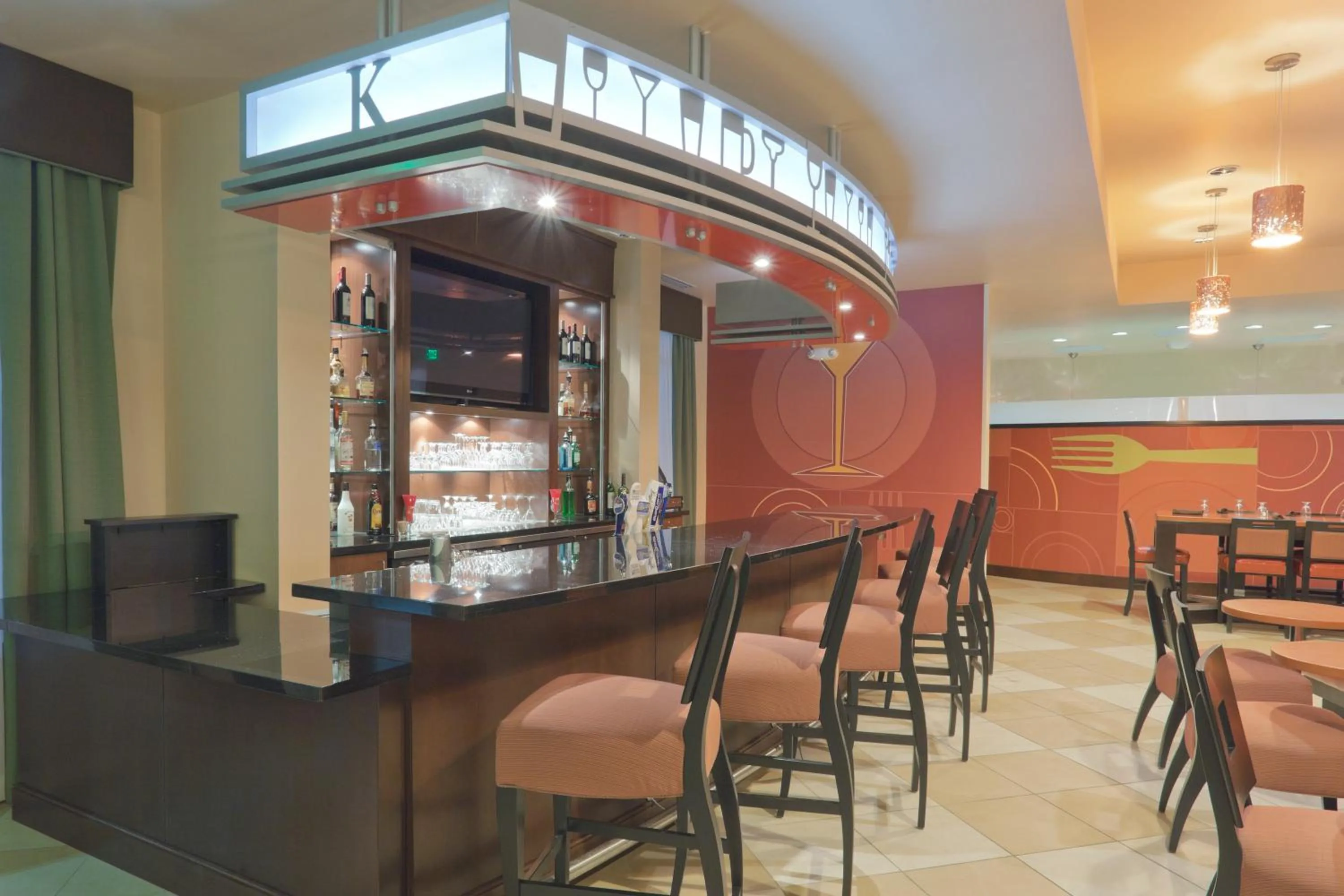 Lounge or bar in Holiday Inn Jackson NW - Airport Road by IHG