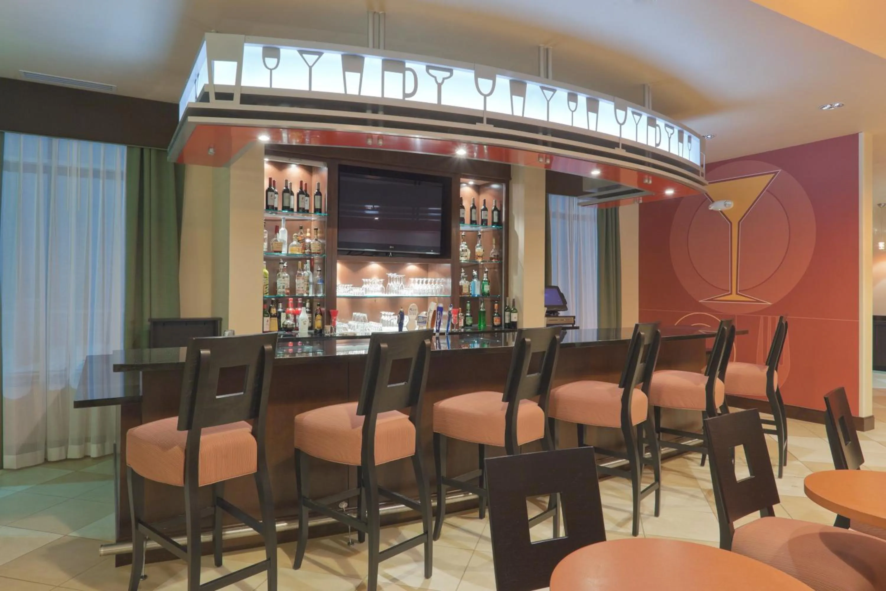 Lounge or bar in Holiday Inn Jackson NW - Airport Road by IHG