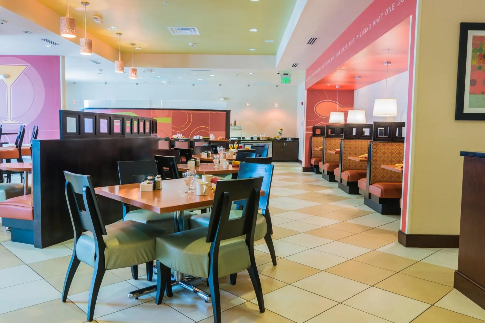 Restaurant/places to eat in Holiday Inn Jackson NW - Airport Road by IHG