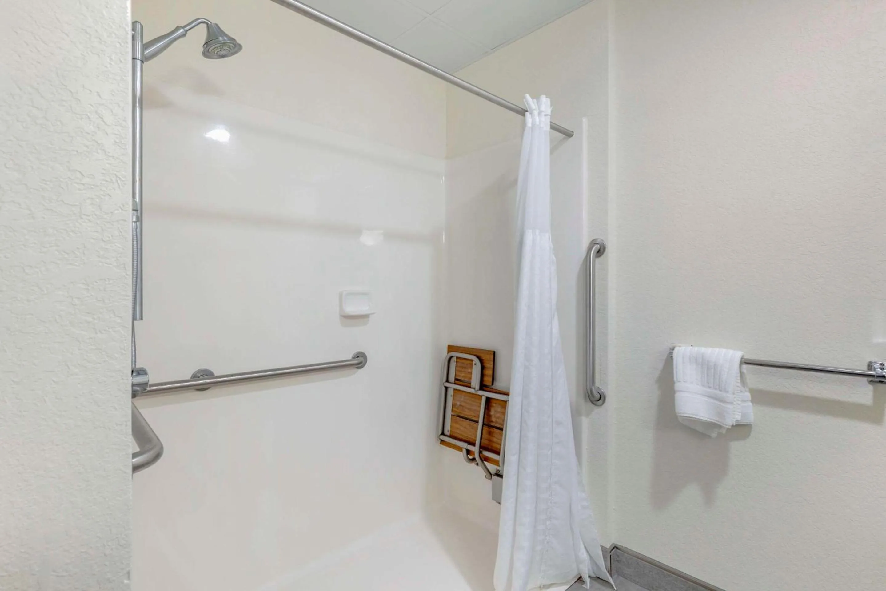 Bedroom in Comfort Inn & Suites Mt Rushmore