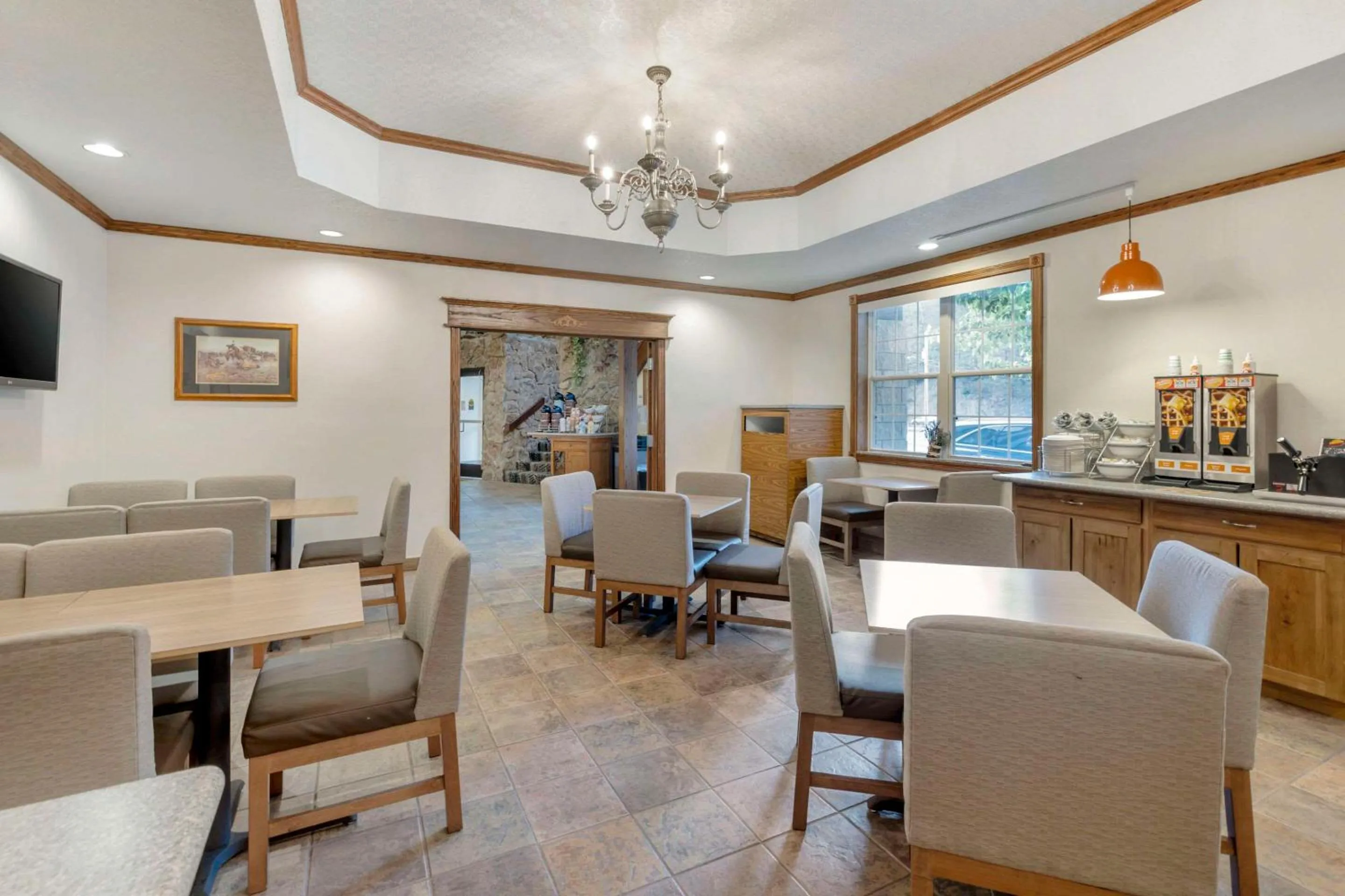 Breakfast in Comfort Inn & Suites Mt Rushmore