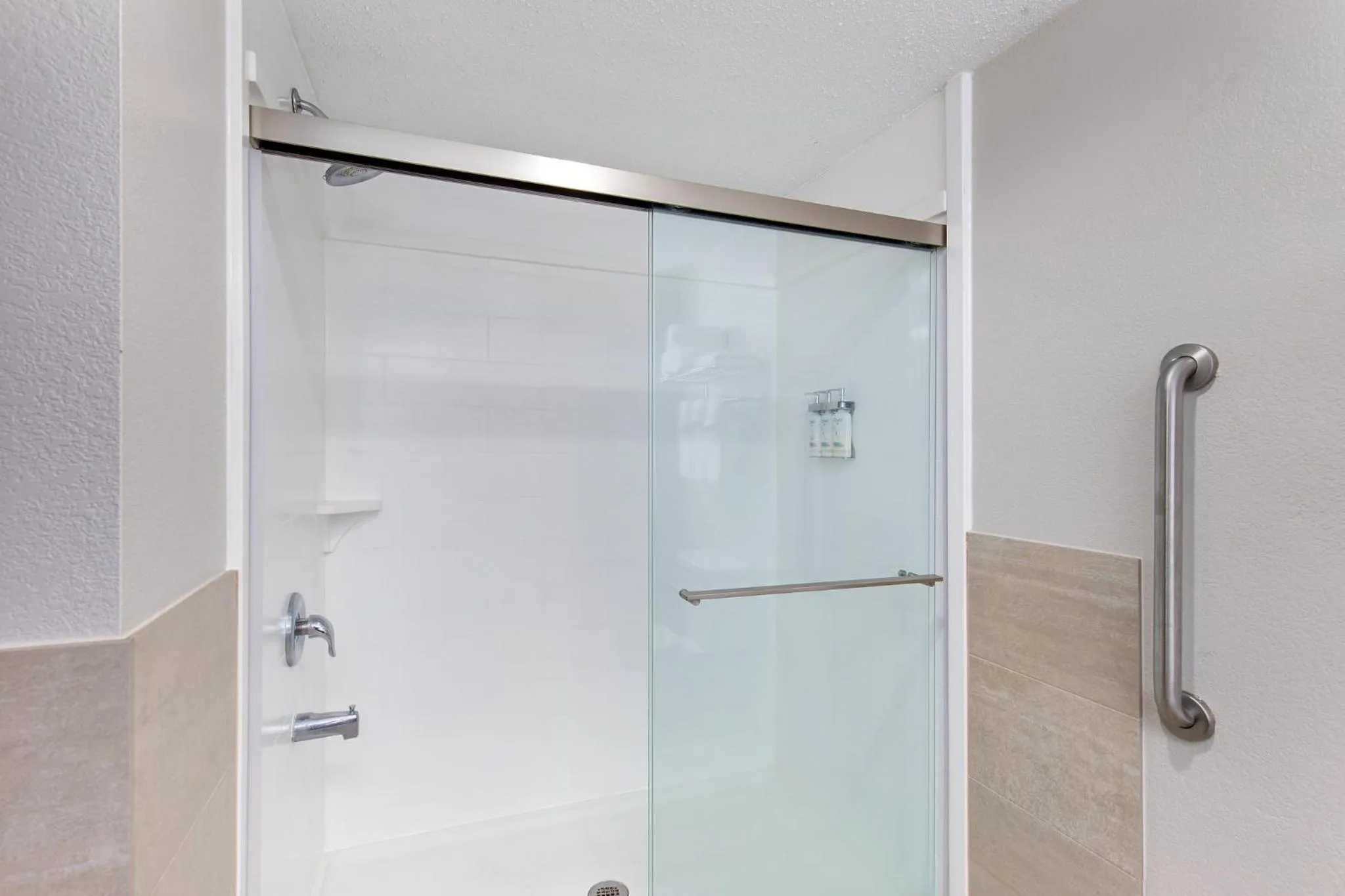 Photo of the whole room in Holiday Inn Express & Suites Kings Mountain - Shelby Area by IHG