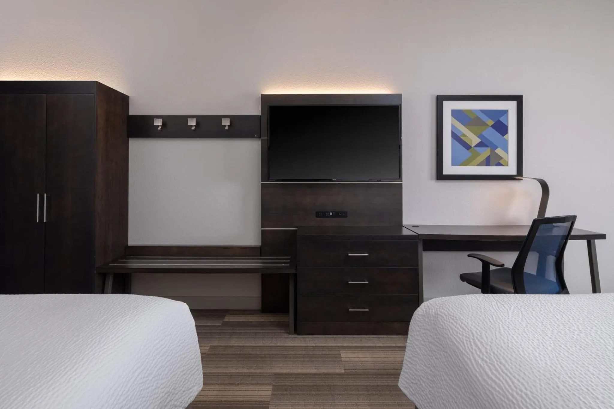 Photo of the whole room in Holiday Inn Express & Suites Lakeland South by IHG