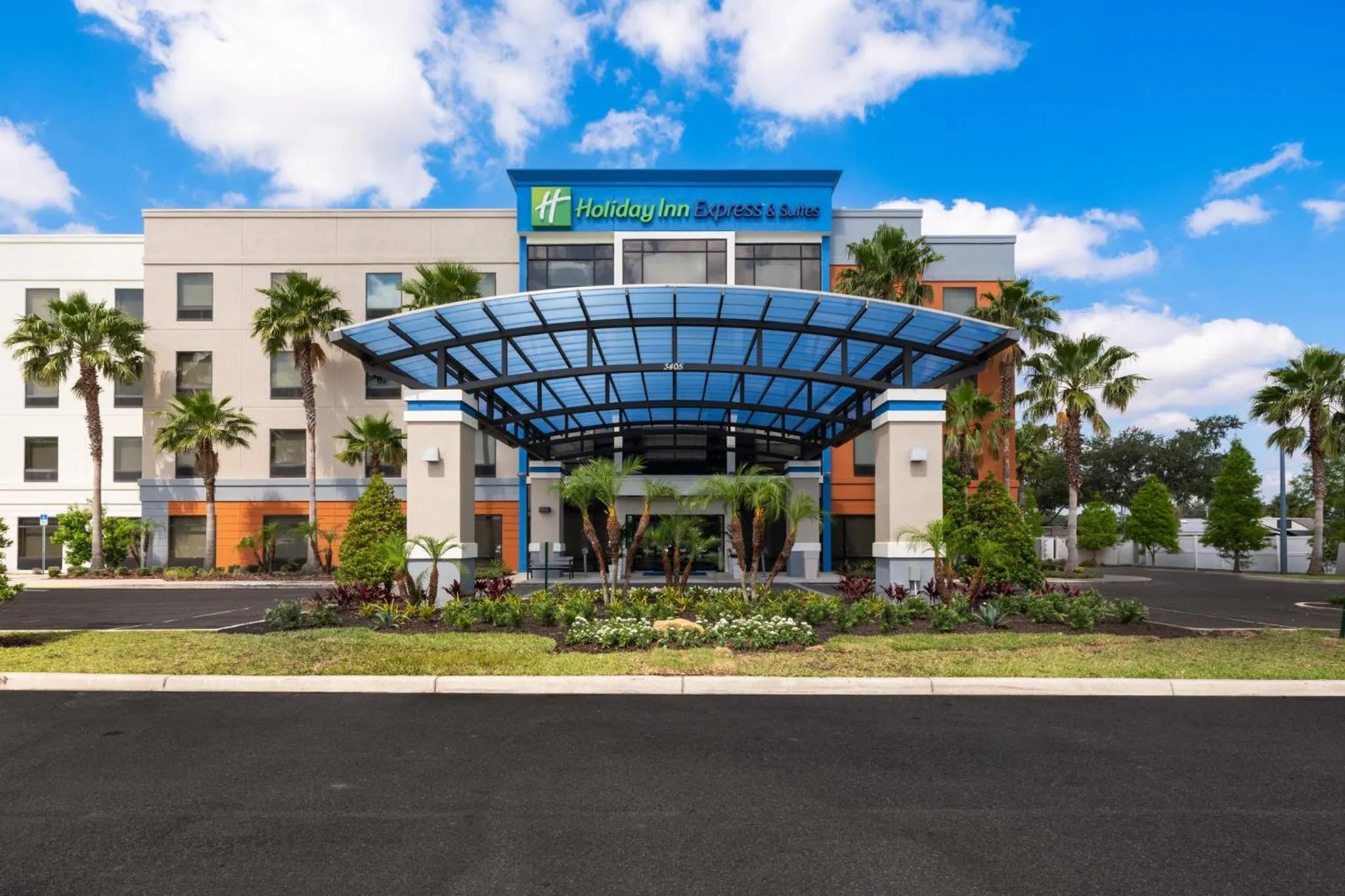 Property building in Holiday Inn Express & Suites Lakeland South by IHG
