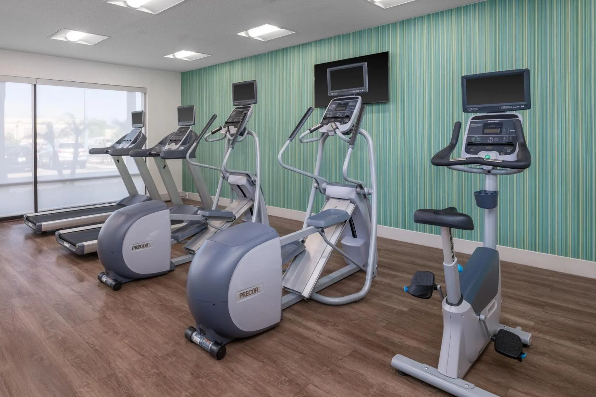 Fitness centre/facilities in Holiday Inn Express & Suites Lakeland South by IHG