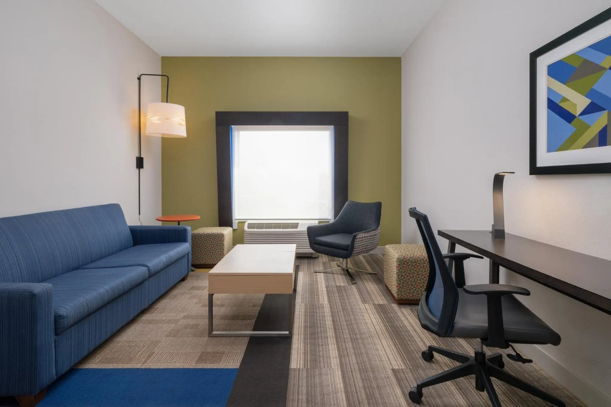 Bedroom in Holiday Inn Express & Suites Lakeland South by IHG