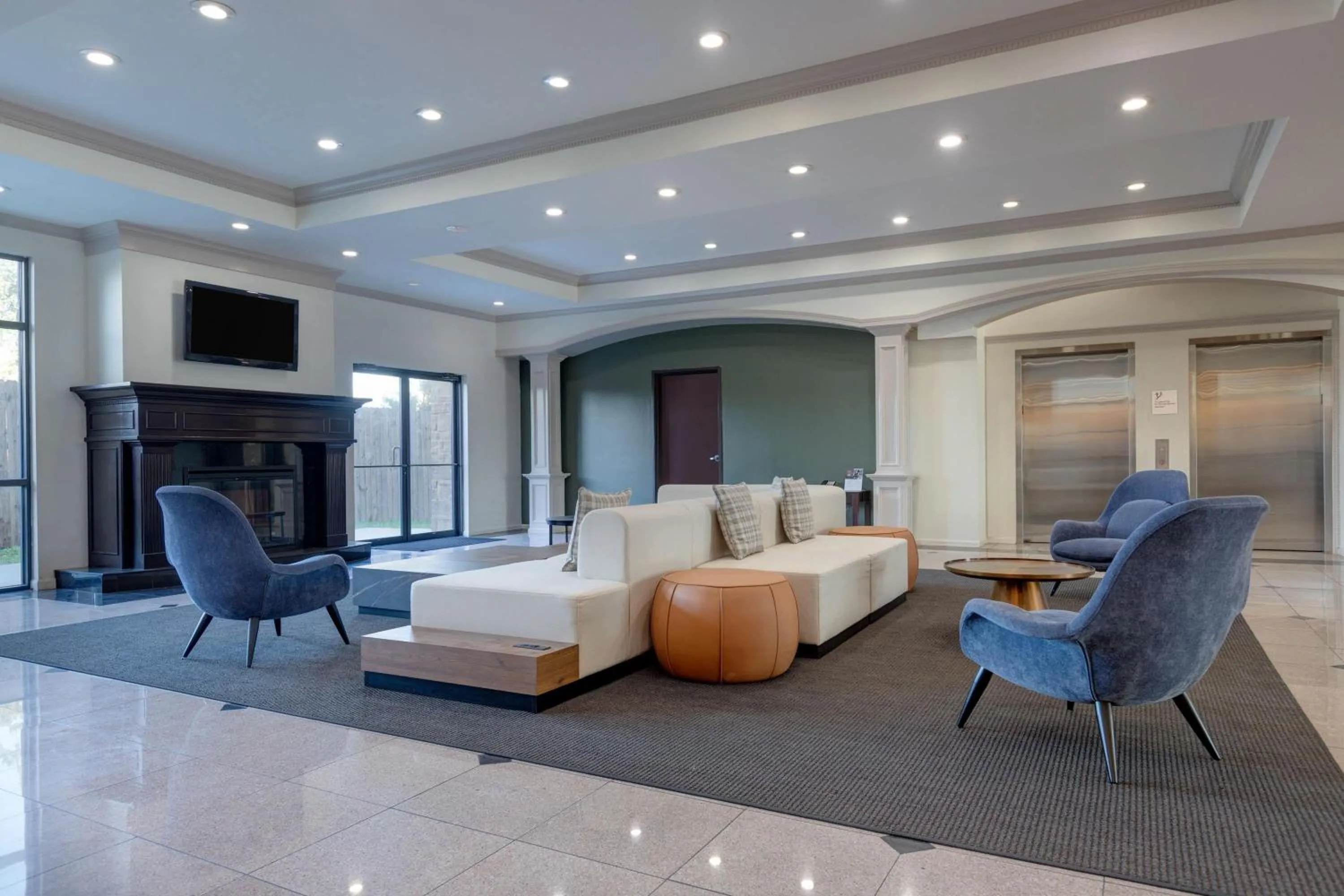 Lobby or reception in Wyndham Lake Charles