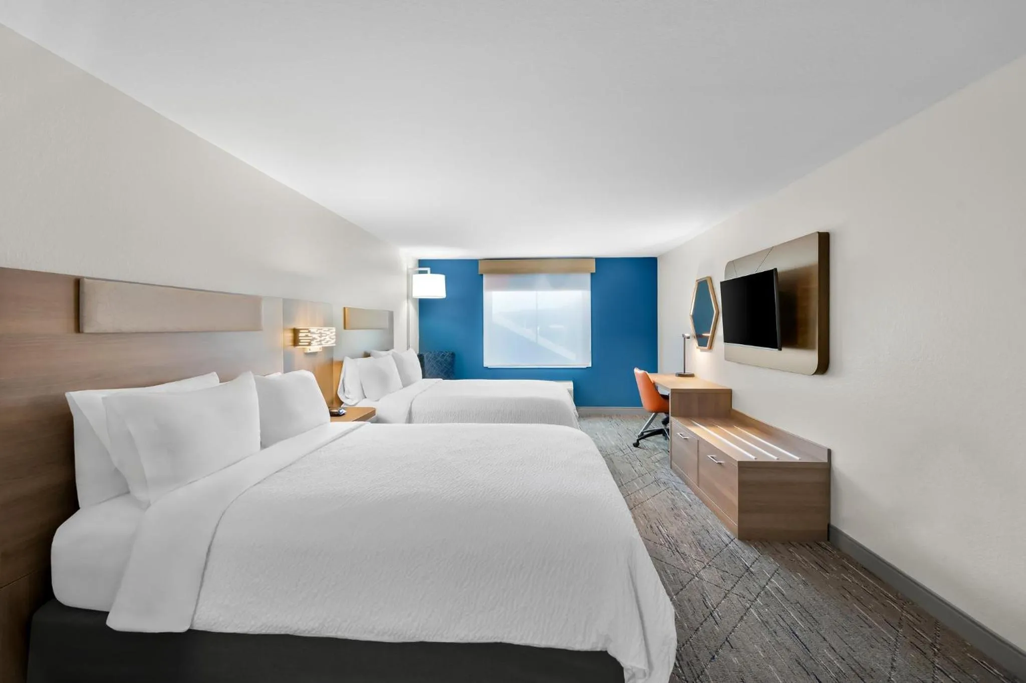 Photo of the whole room, Bed in Holiday Inn Express & Suites Morrilton by IHG