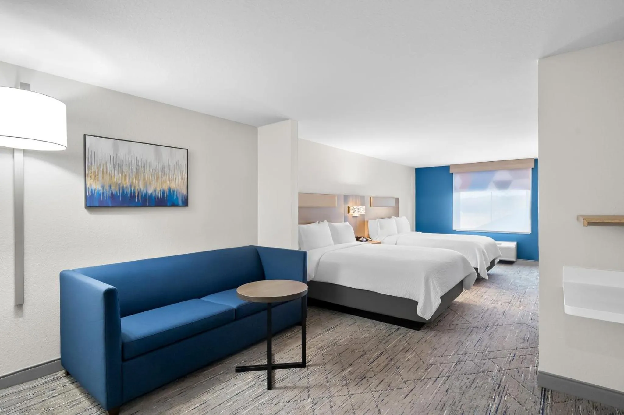 Photo of the whole room, Bed in Holiday Inn Express & Suites Morrilton by IHG