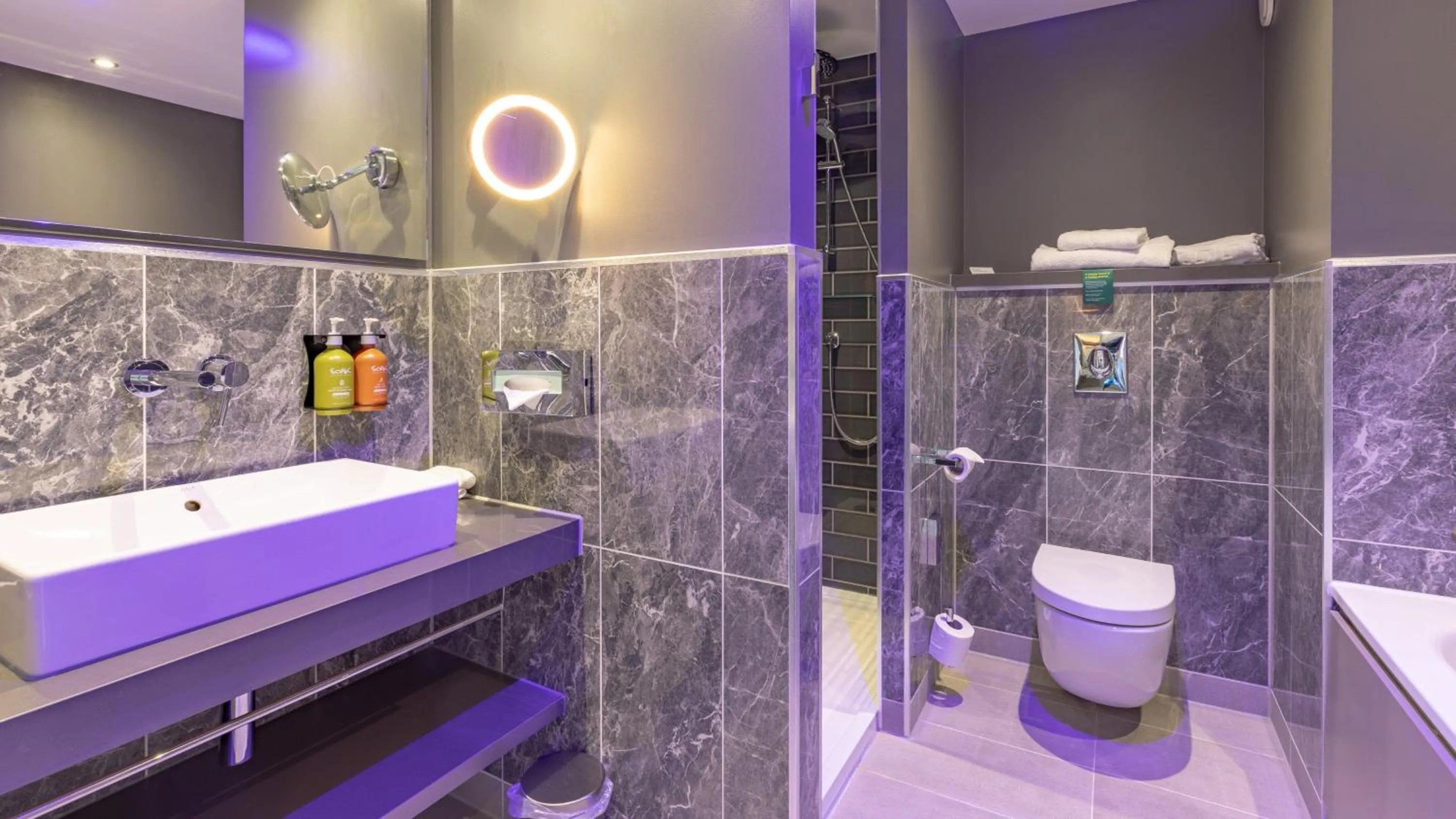 Bathroom in Holiday Inn Manchester - City Centre by IHG