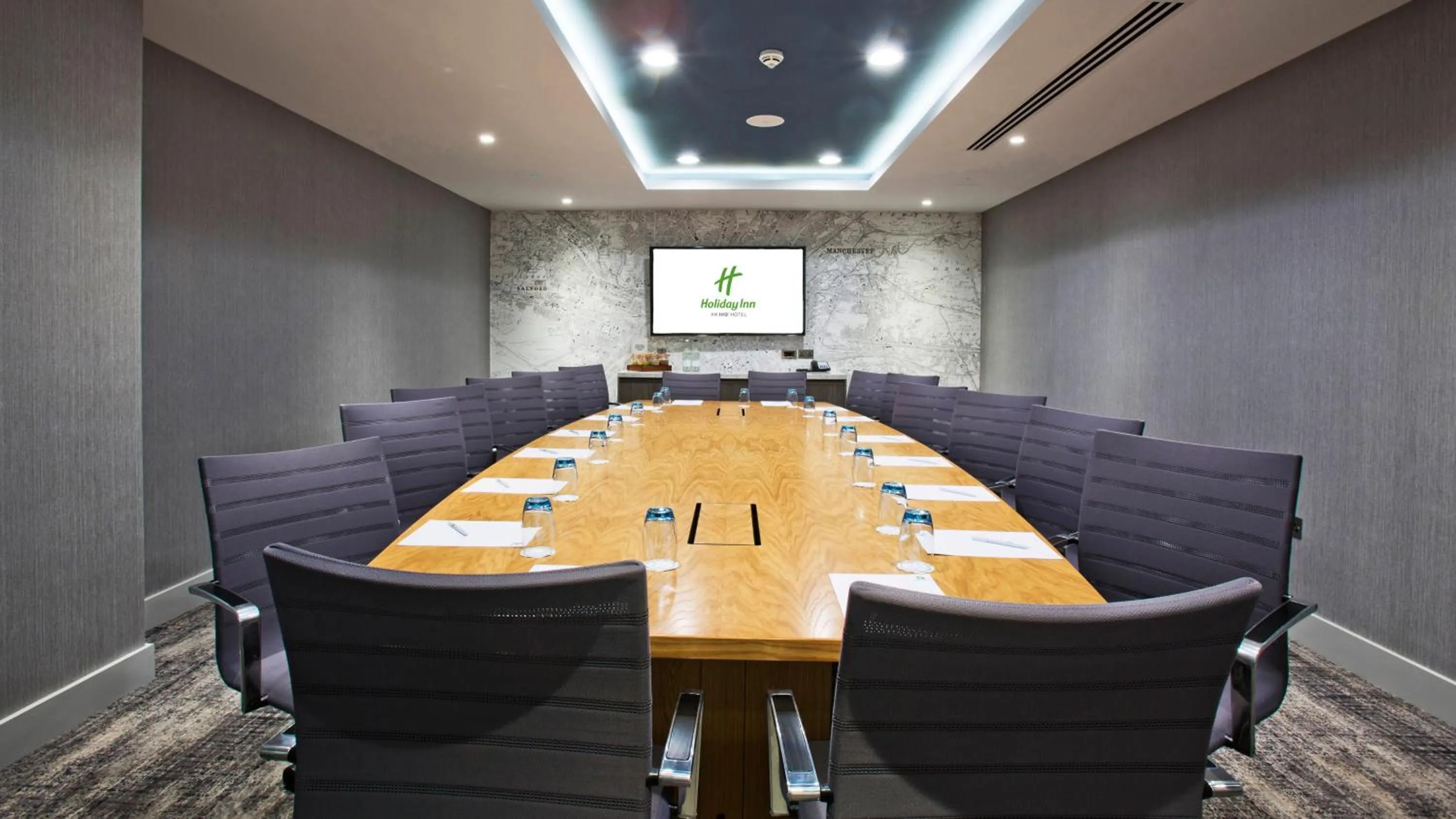 Meeting/conference room in Holiday Inn Manchester - City Centre by IHG