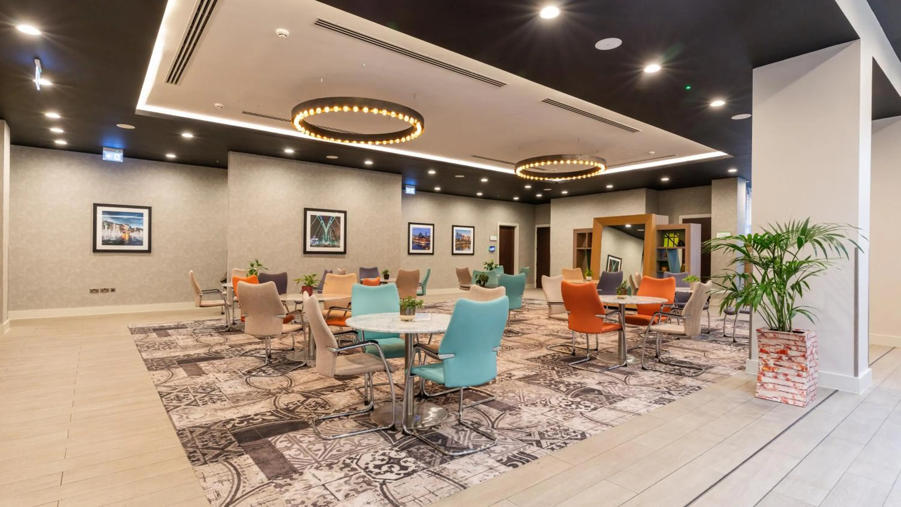 Meeting/conference room in Holiday Inn Manchester - City Centre by IHG