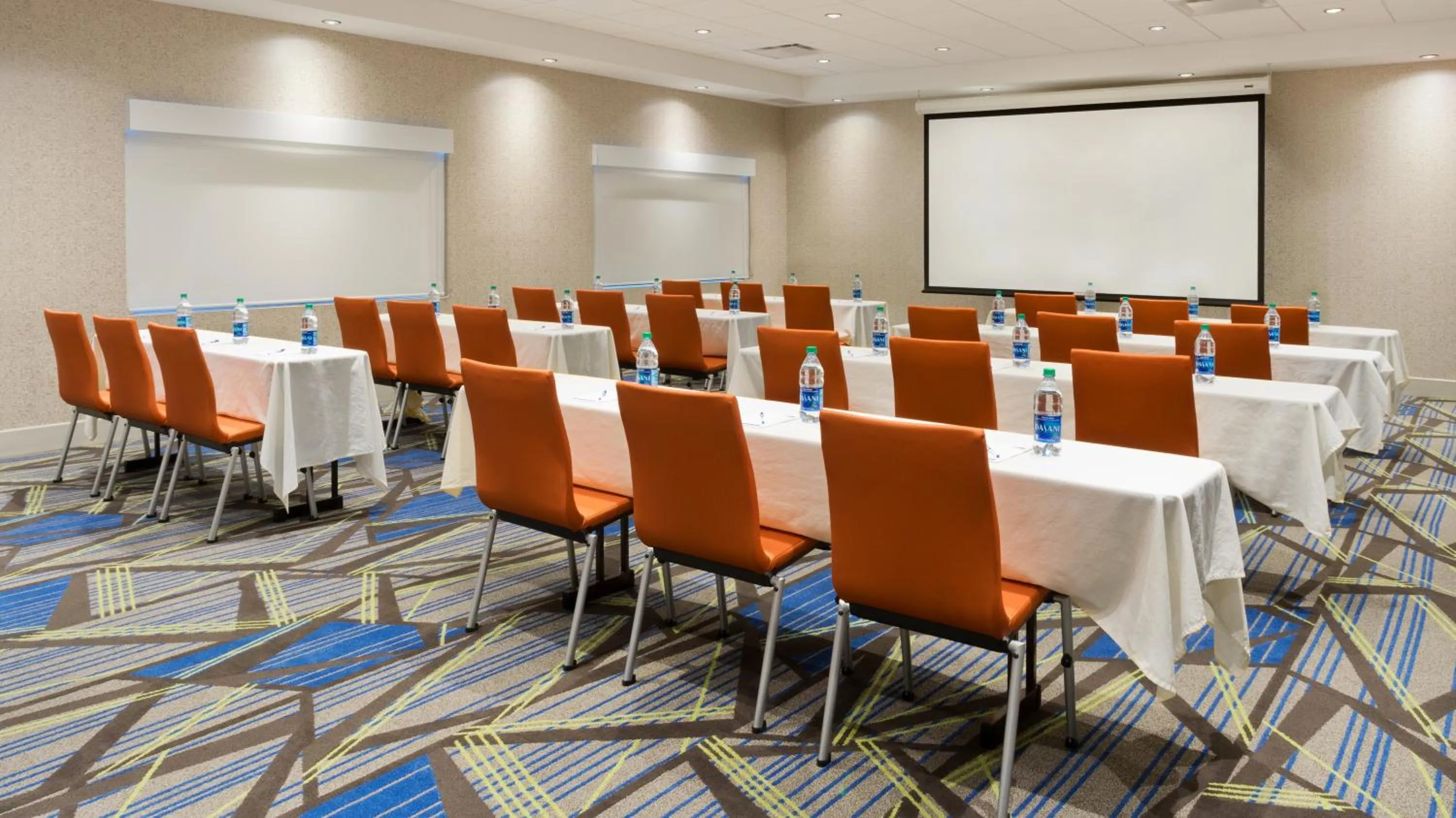 Meeting/conference room in Holiday Inn Express & Suites Medina by IHG