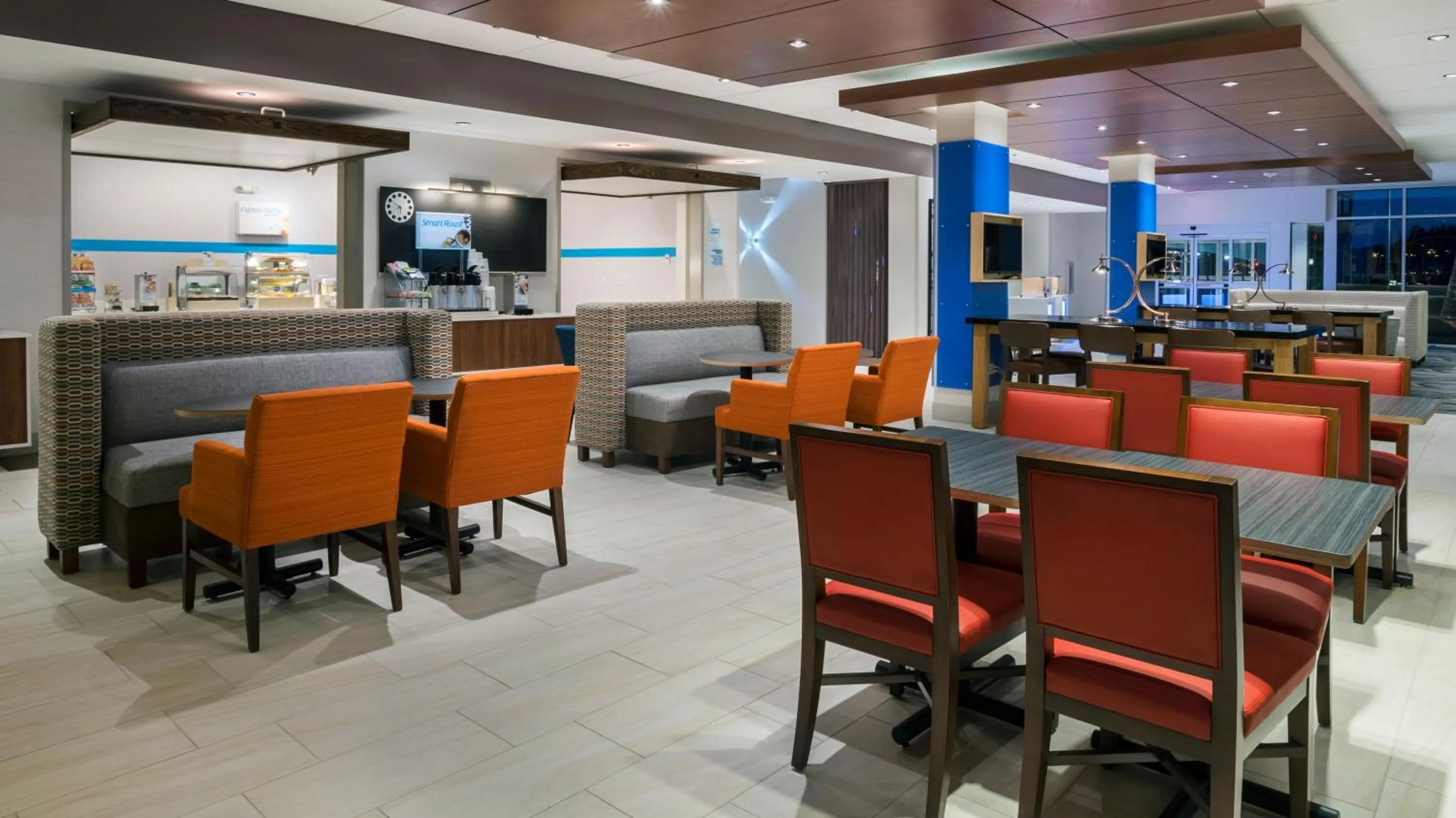 Property building in Holiday Inn Express & Suites Medina by IHG