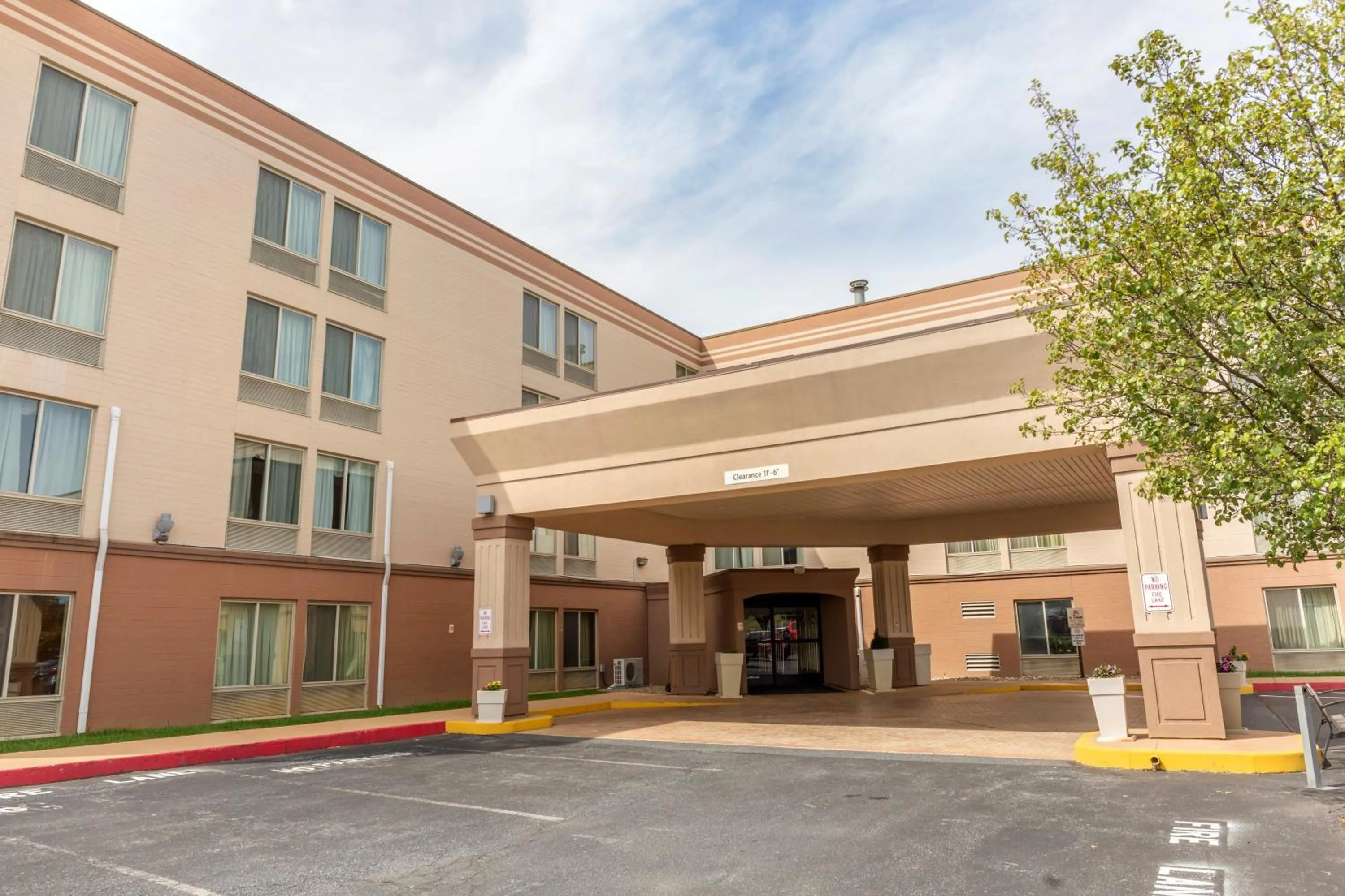 Property building in Holiday Inn Express Harrisburg SW - Mechanicsburg by IHG