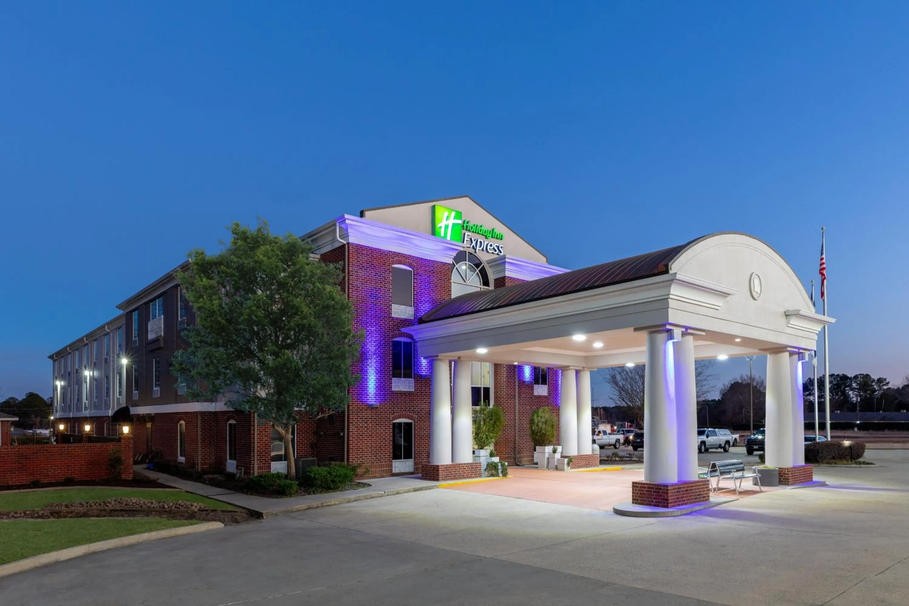 Property building in Holiday Inn Express Minden by IHG