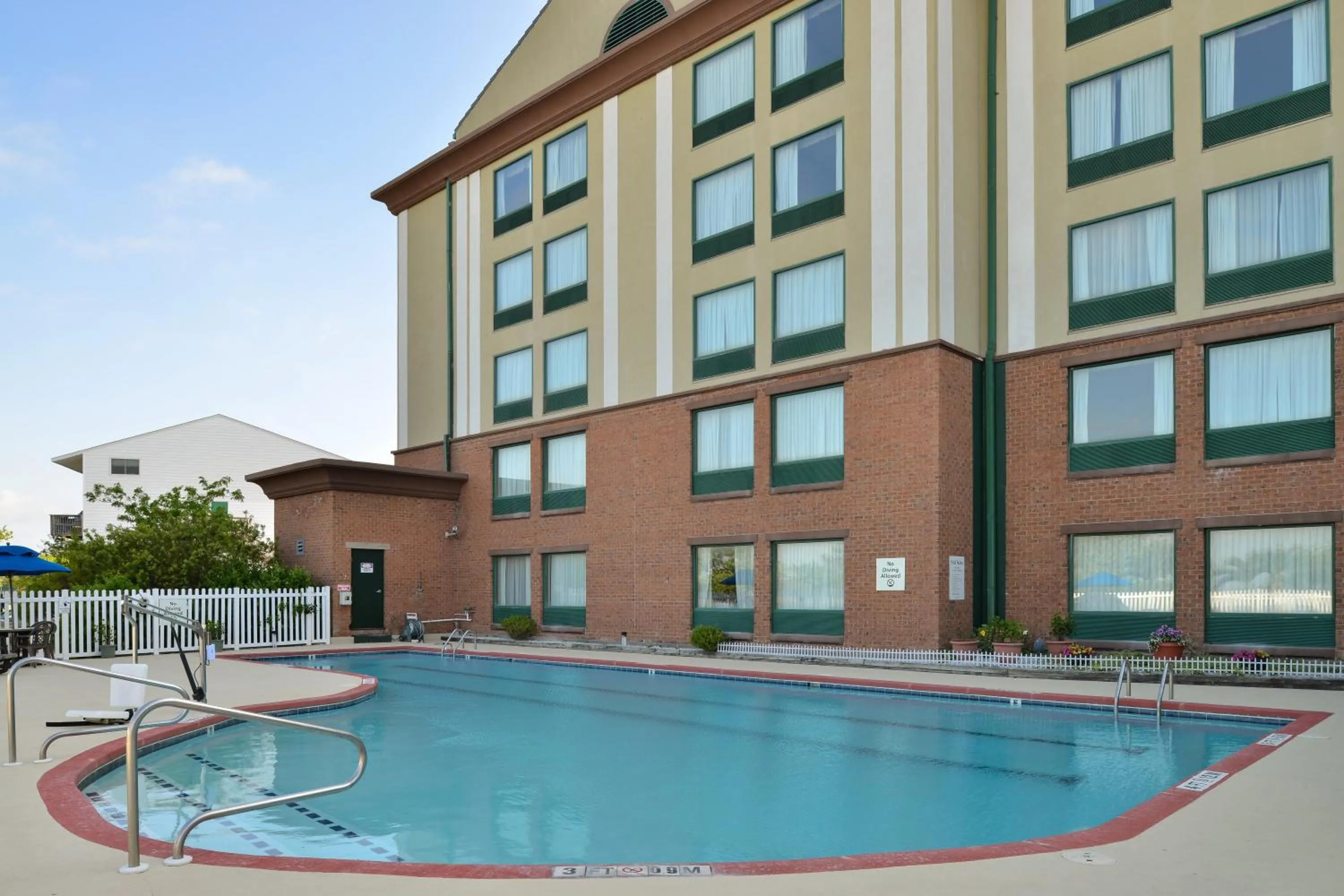 Swimming pool in Holiday Inn Express & Suites - Ocean City by IHG