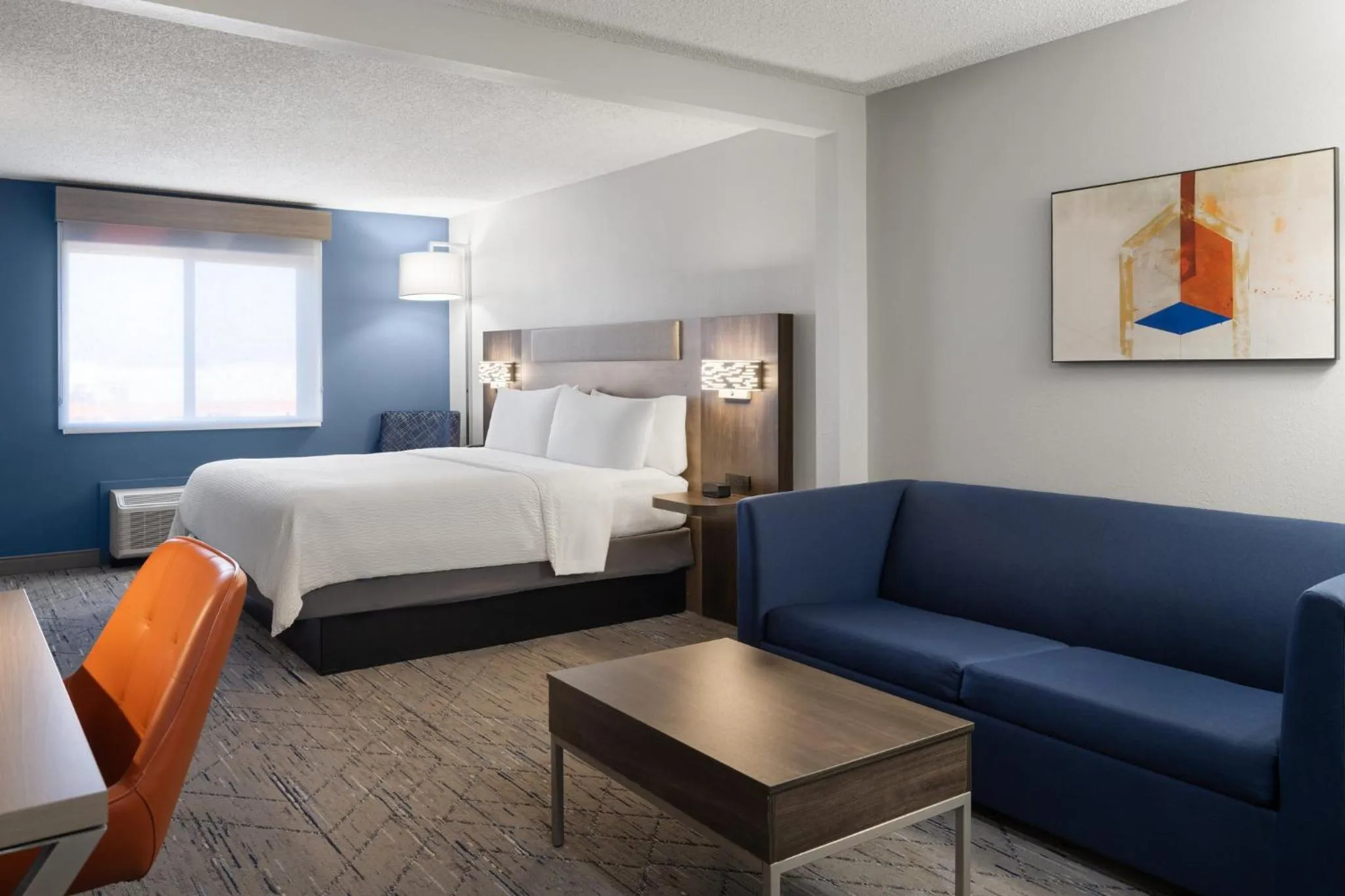 Bedroom, Bed in Holiday Inn Express & Suites Midwest City by IHG