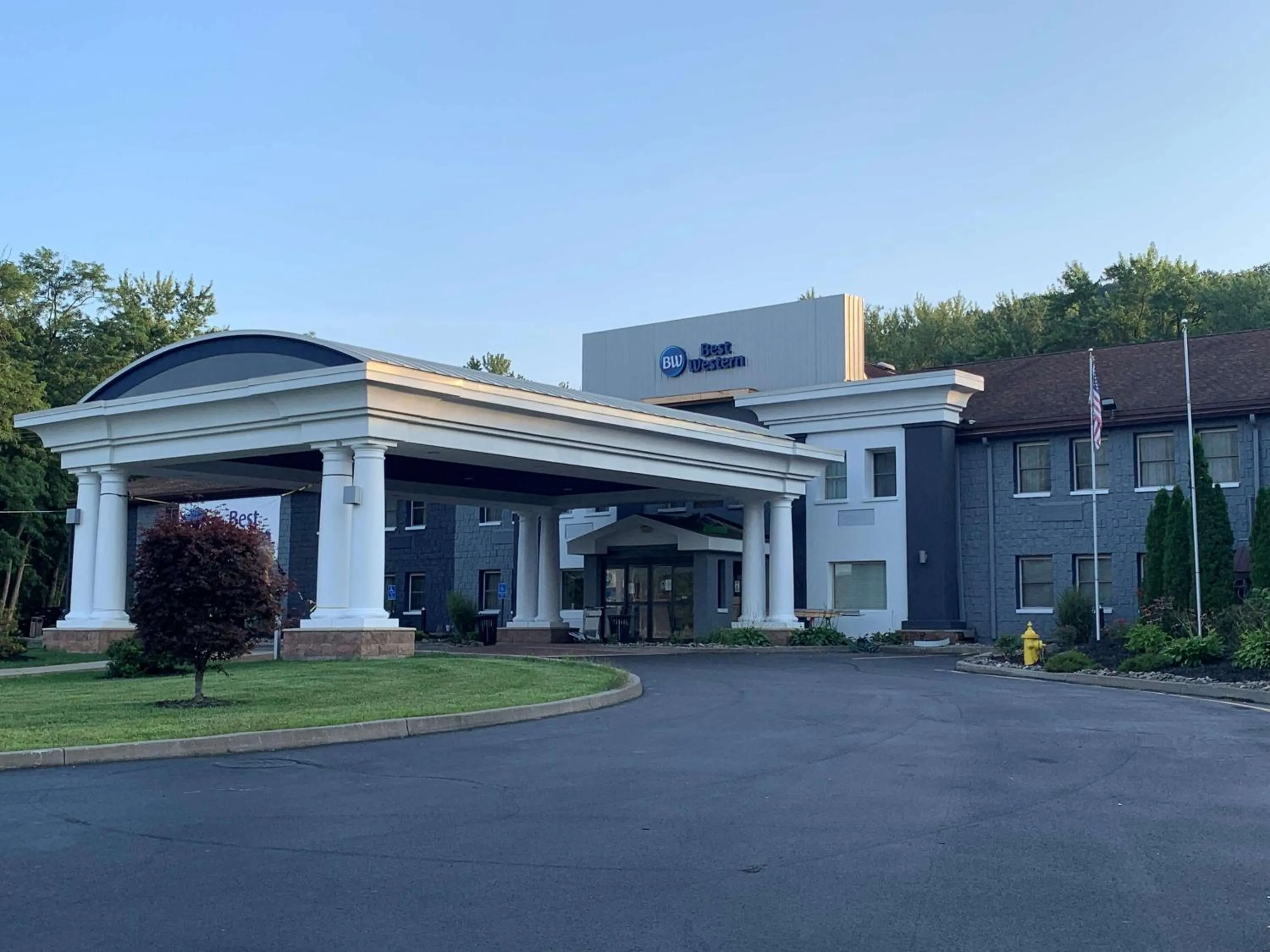 Property building in Best Western Owego Inn