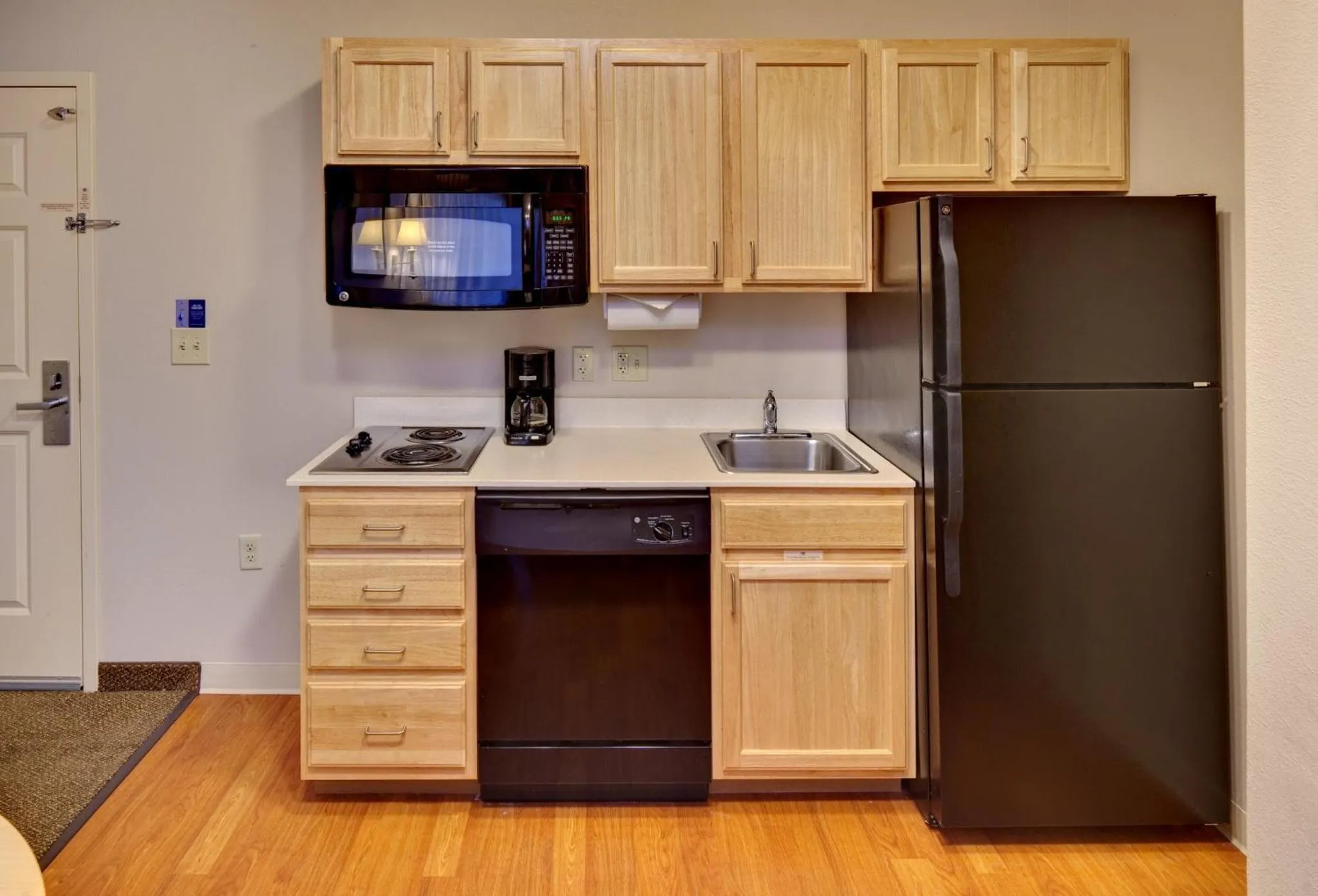 Photo of the whole room in Candlewood Suites - Peoria at Grand Prairie by IHG