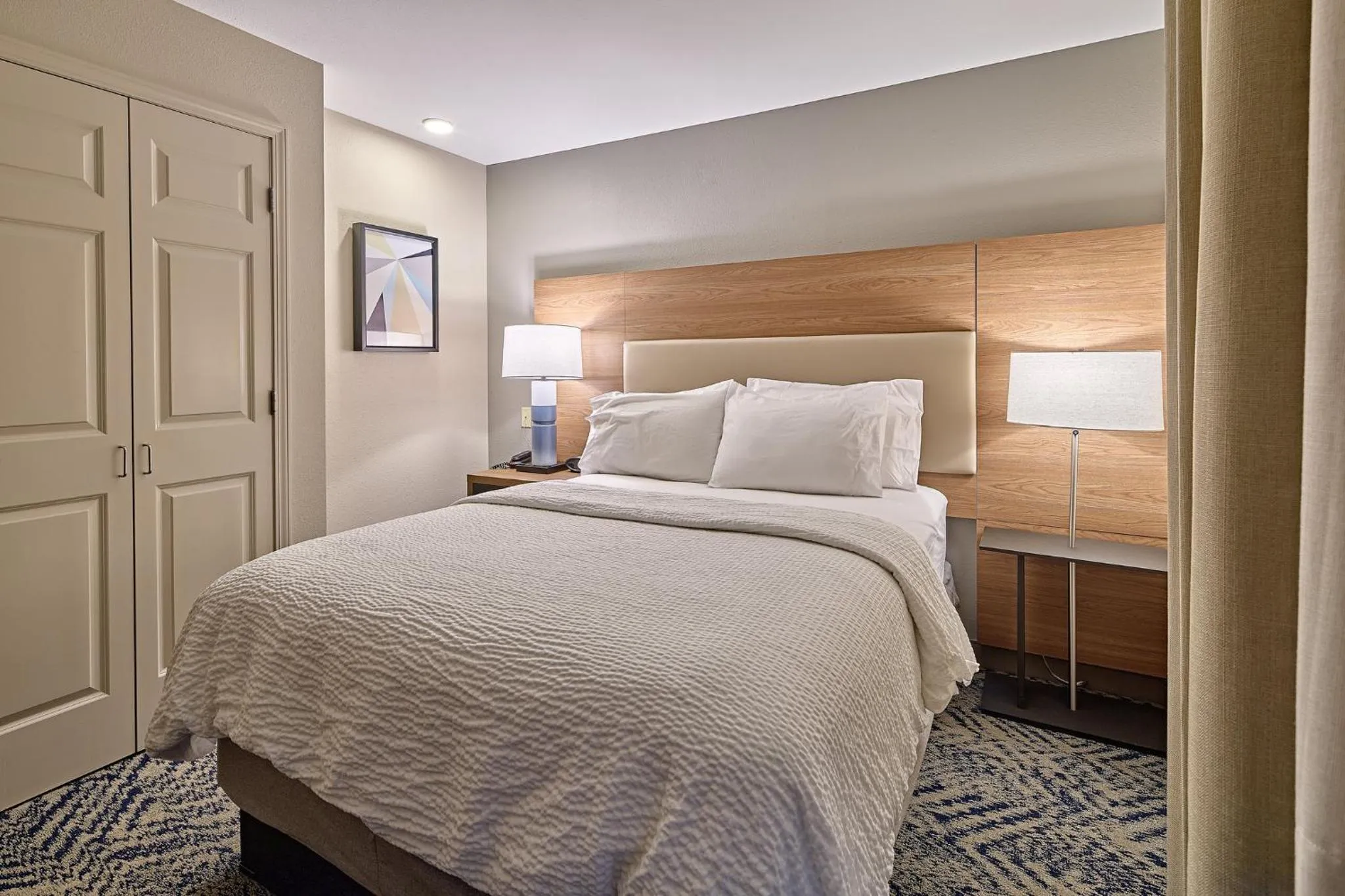 Photo of the whole room, Bed in Candlewood Suites - Peoria at Grand Prairie by IHG