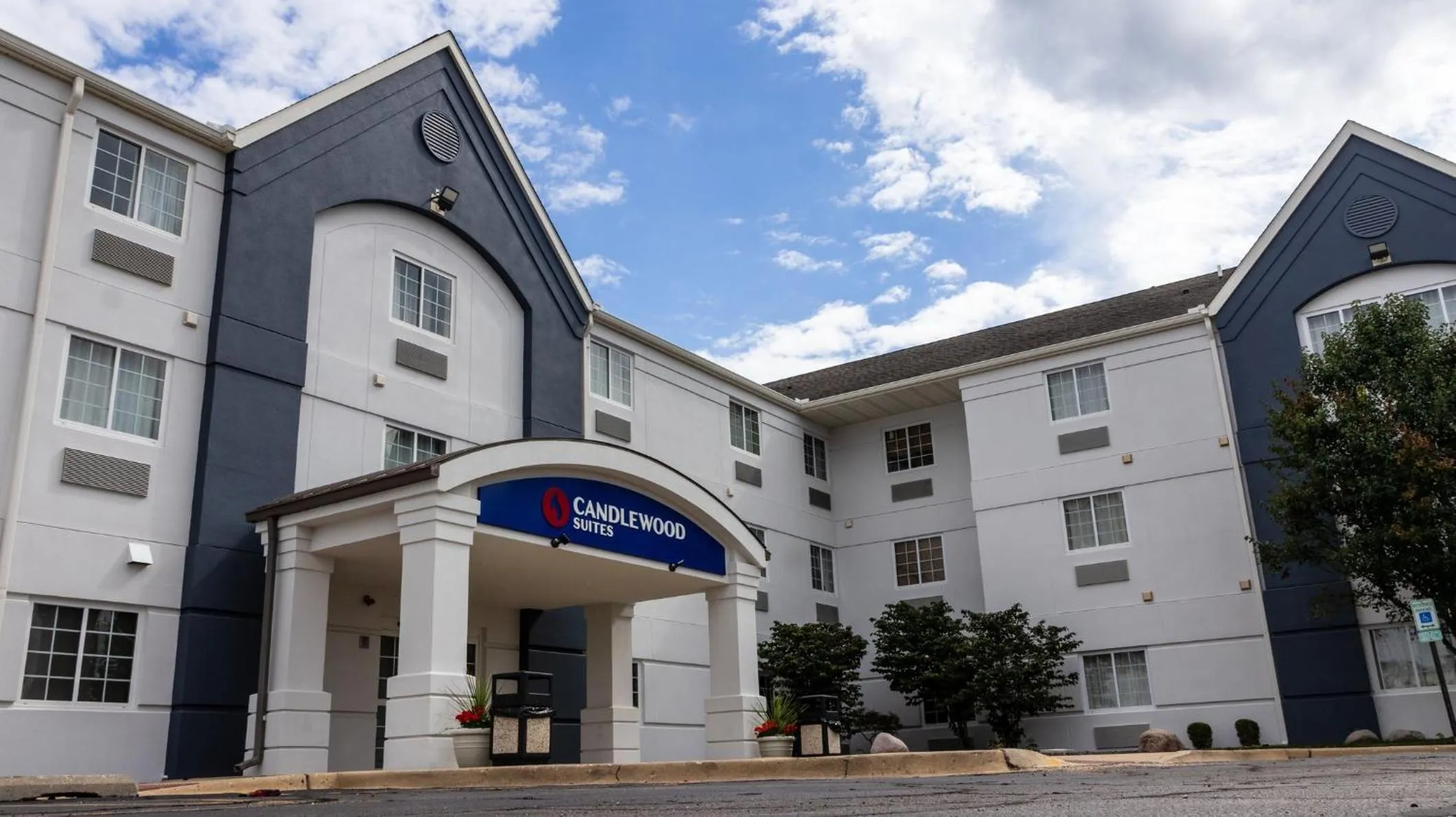 Property building in Candlewood Suites - Peoria at Grand Prairie by IHG