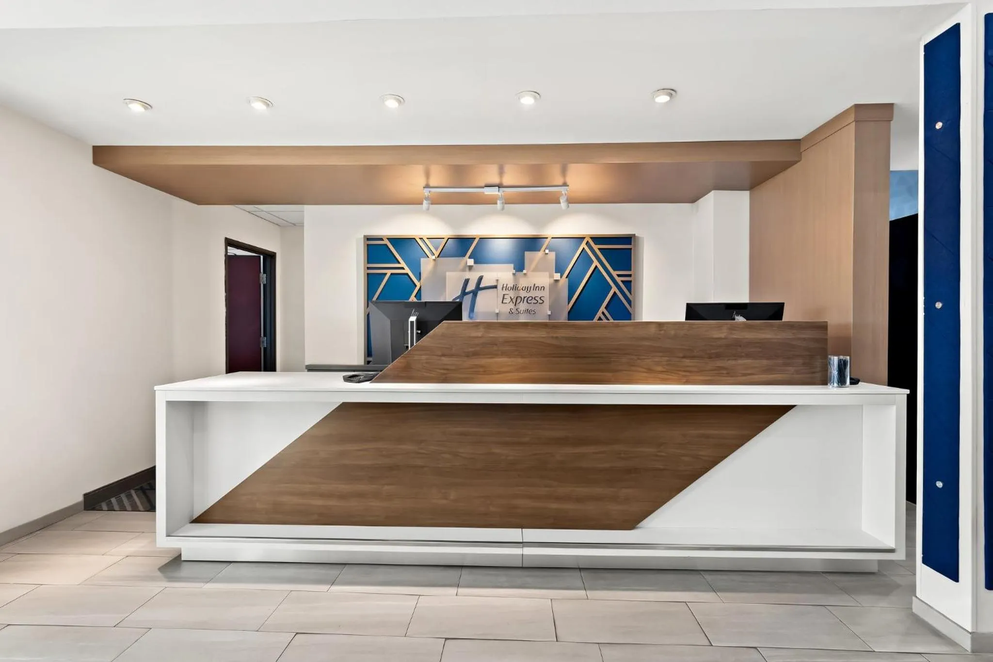 Property building in Holiday Inn Express & Suites Perry by IHG