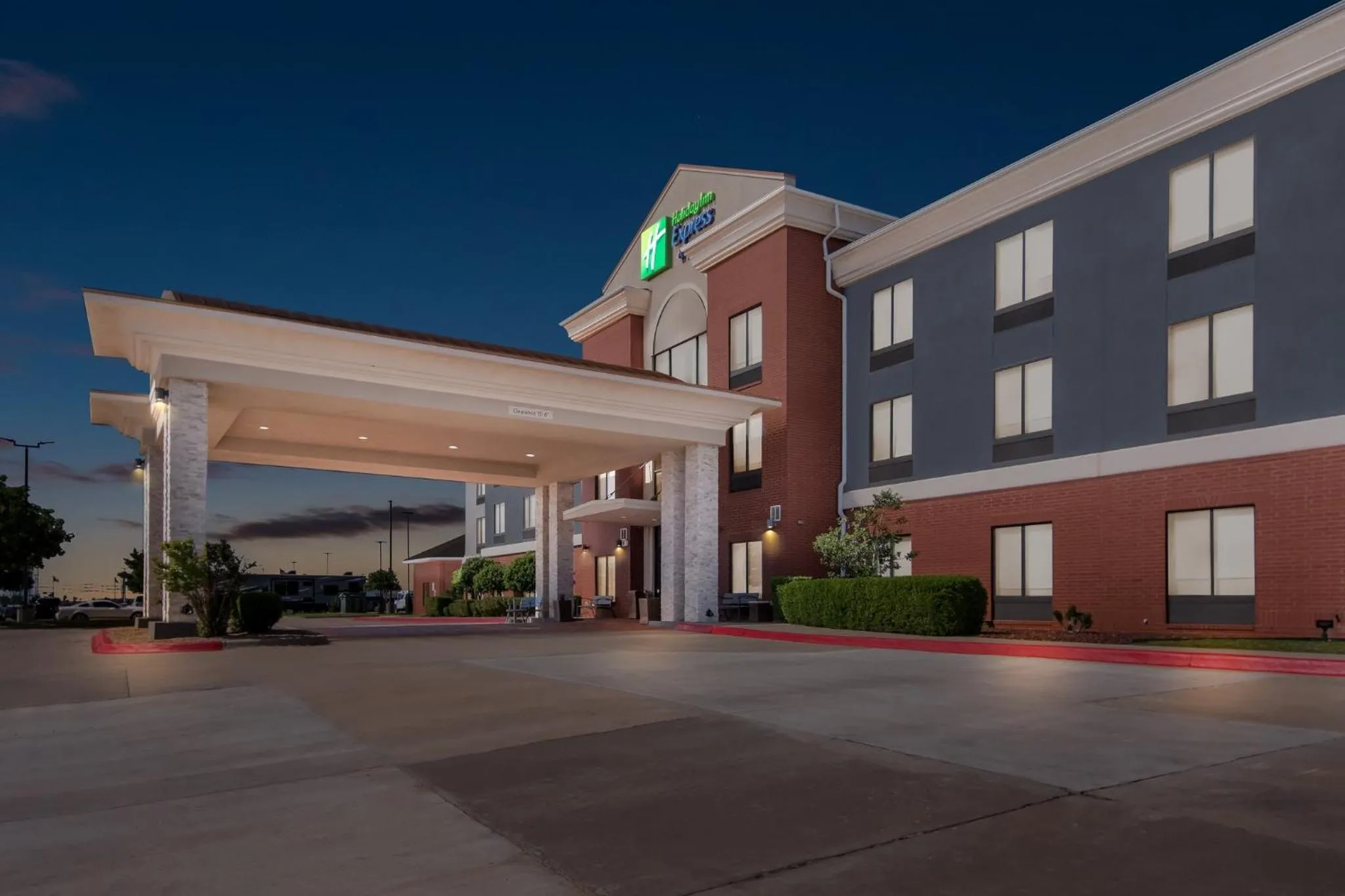 Property building in Holiday Inn Express & Suites Perry by IHG