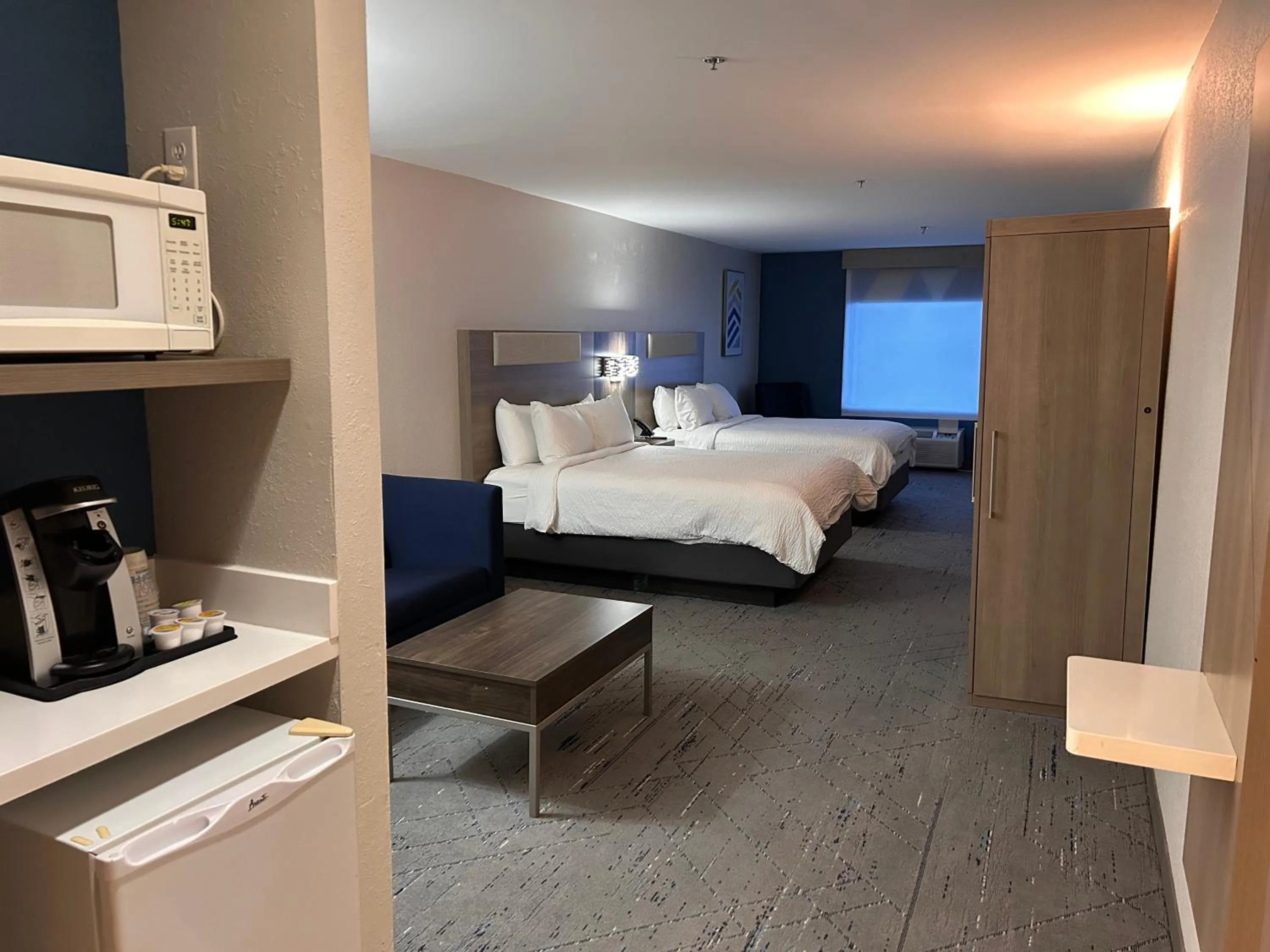 Bed in Holiday Inn Express & Suites Murphy by IHG