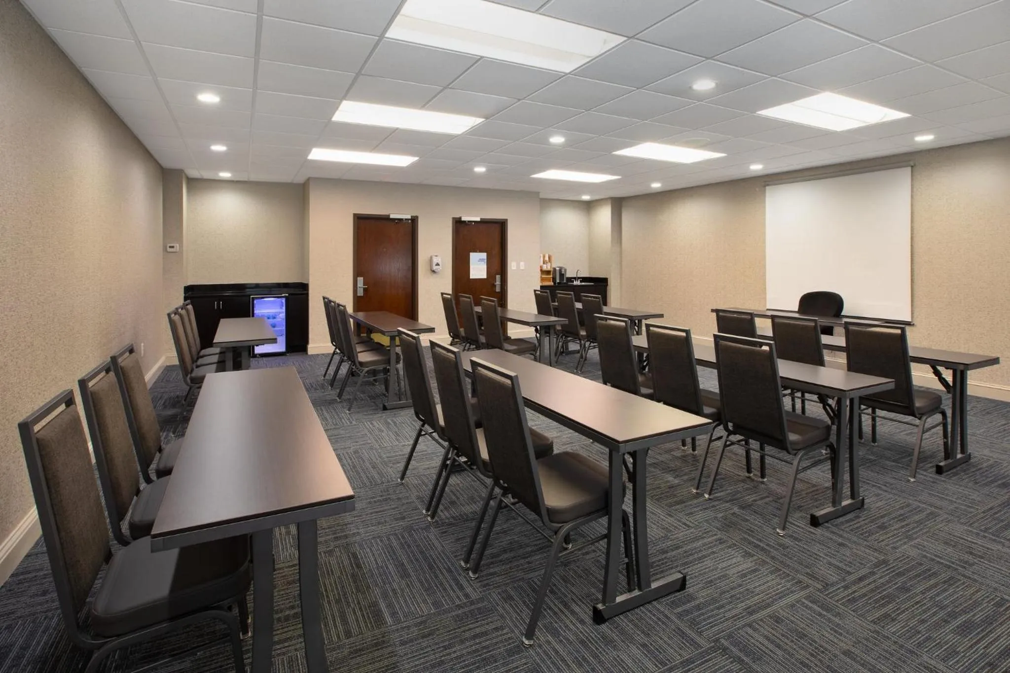 Meeting/conference room in Holiday Inn Express & Suites I-26 & Us 29 At Westgate Mall by IHG