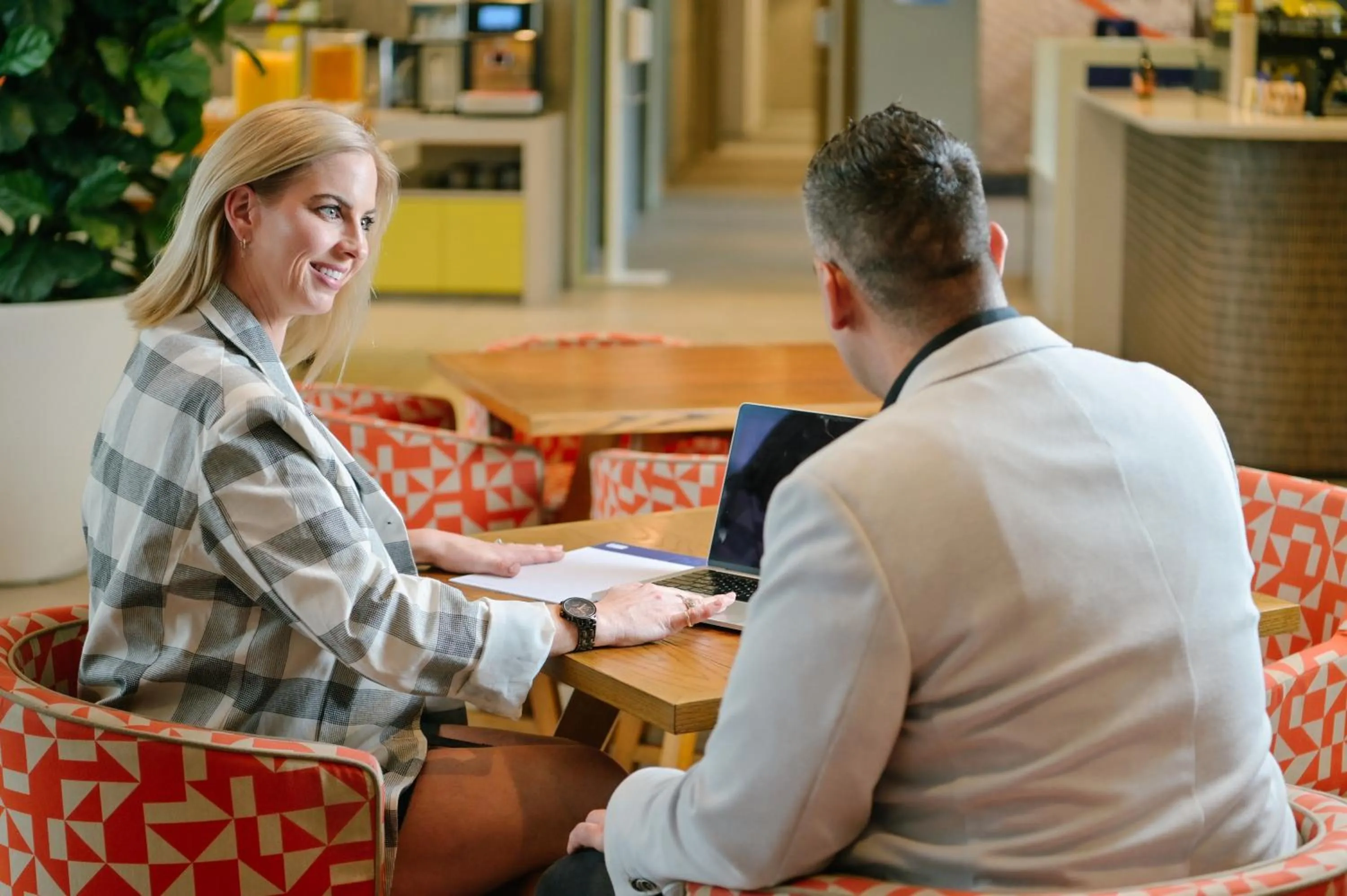 Lounge or bar in Holiday Inn Express Sydney Macquarie Park by IHG